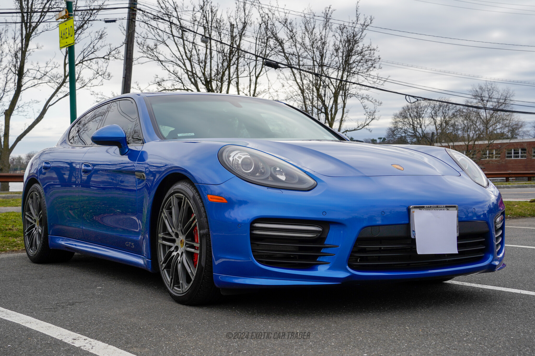 2015 Porsche Panamera - Overview Photo