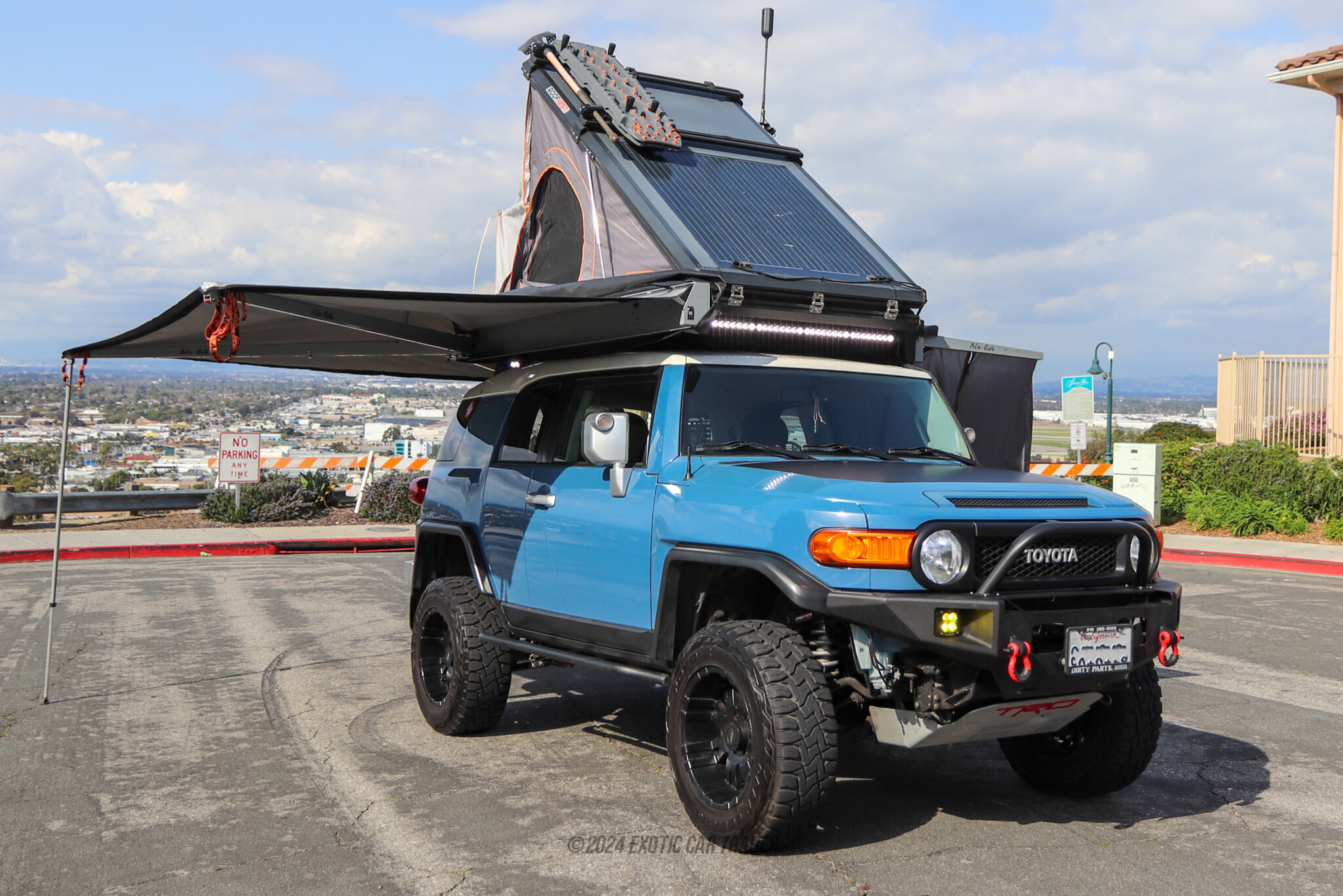 2012 Toyota FJ Cruiser - Overview Photo