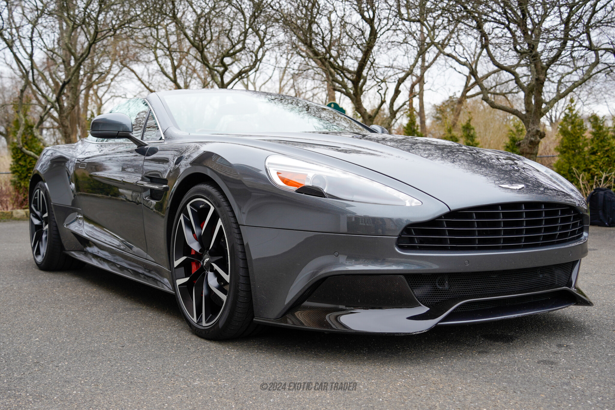 2015 Aston Martin Vanquish - Overview Photo