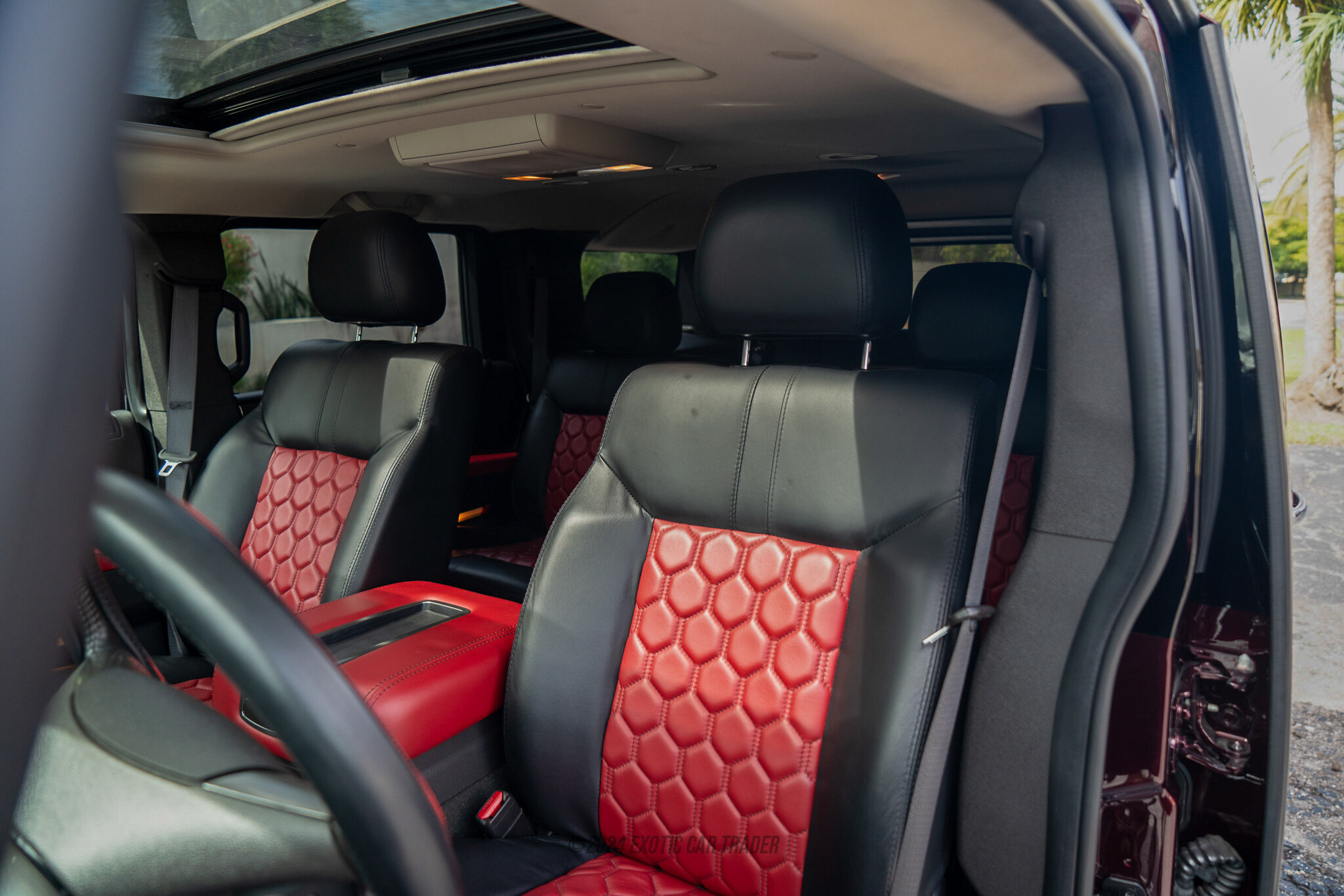 2009 Hummer H2 - Interior Photo