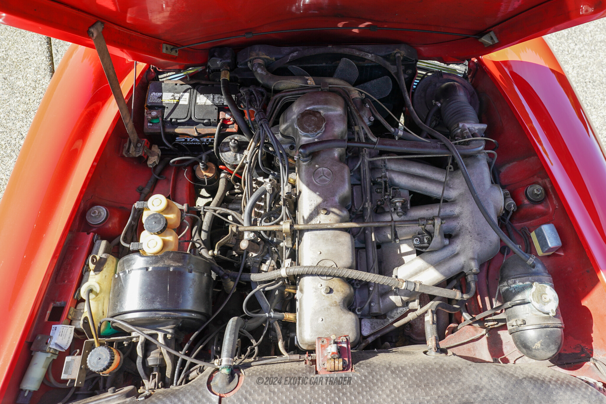 1968 Mercedes-Benz 280SL - Engine Photo