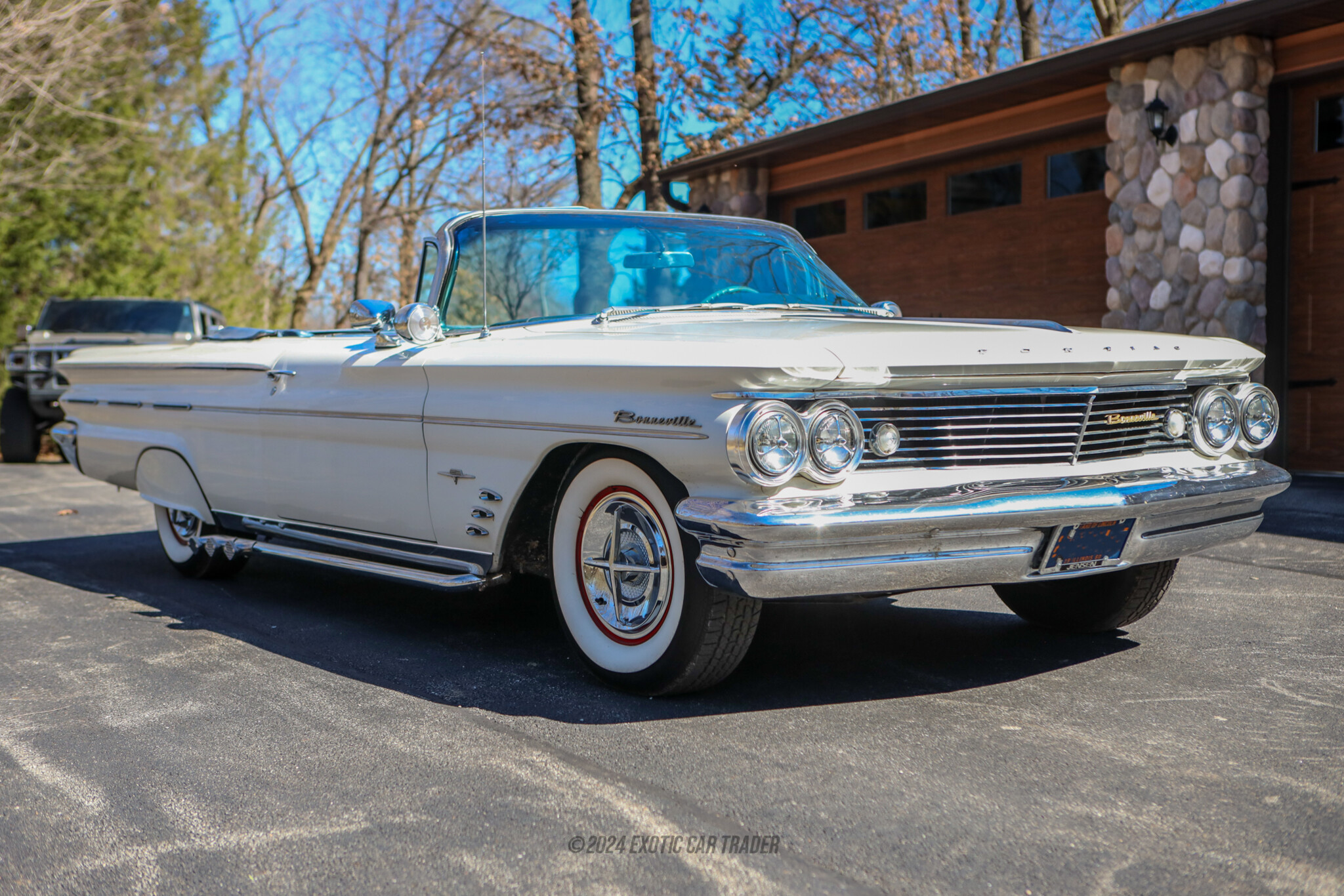 1960 Pontiac  Bonneville  - Overview Photo