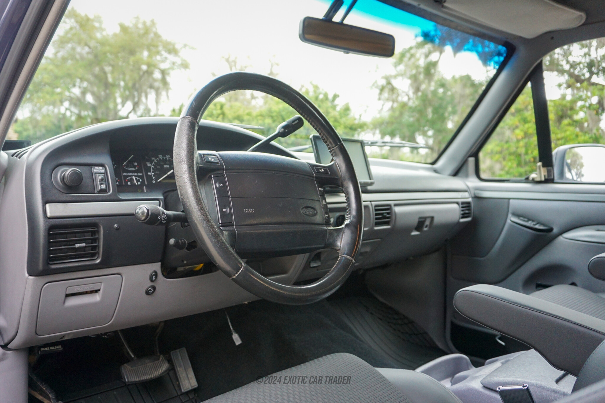 1995 Ford Bronco - Interior Photo