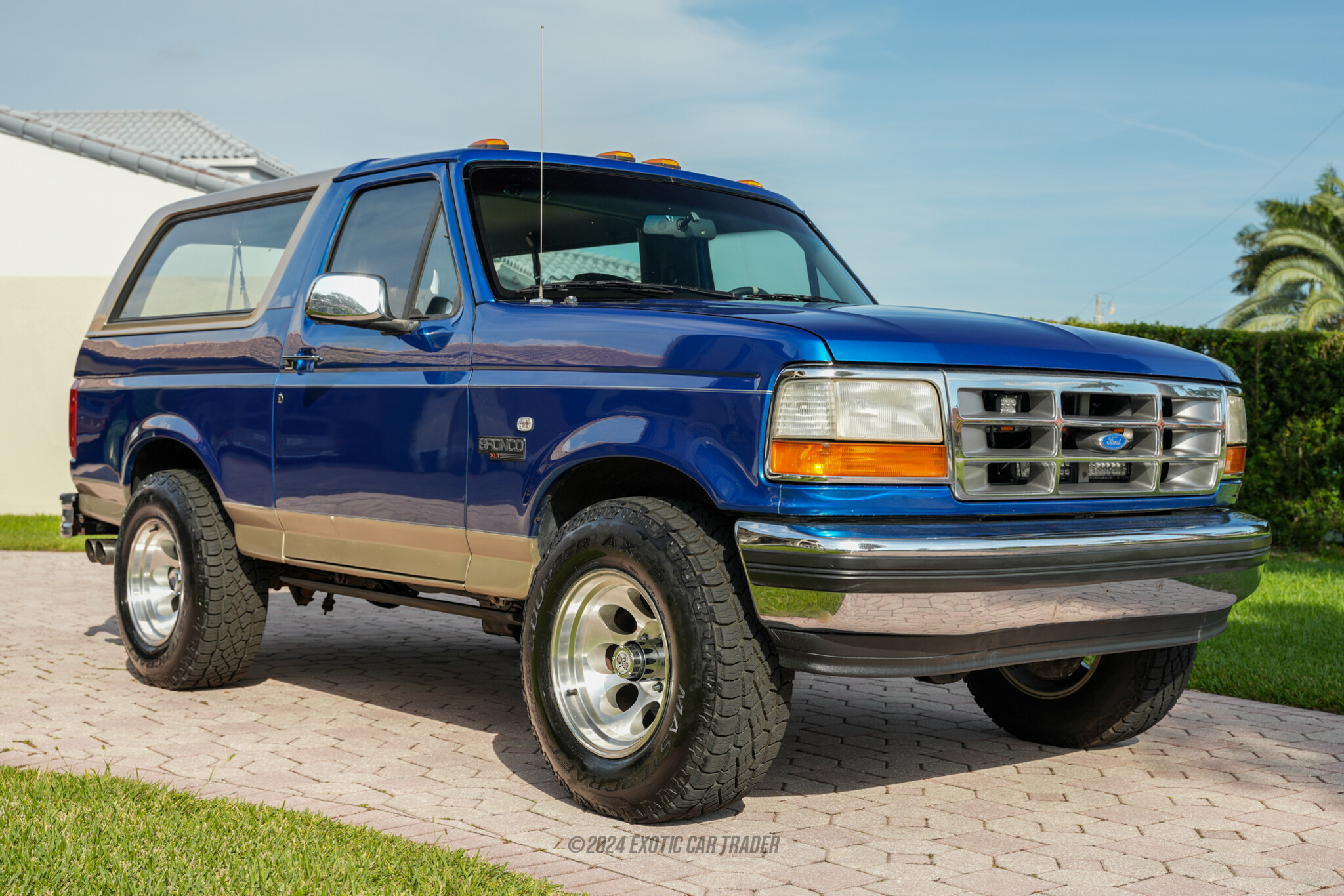 1994 Ford Bronco - Overview Photo