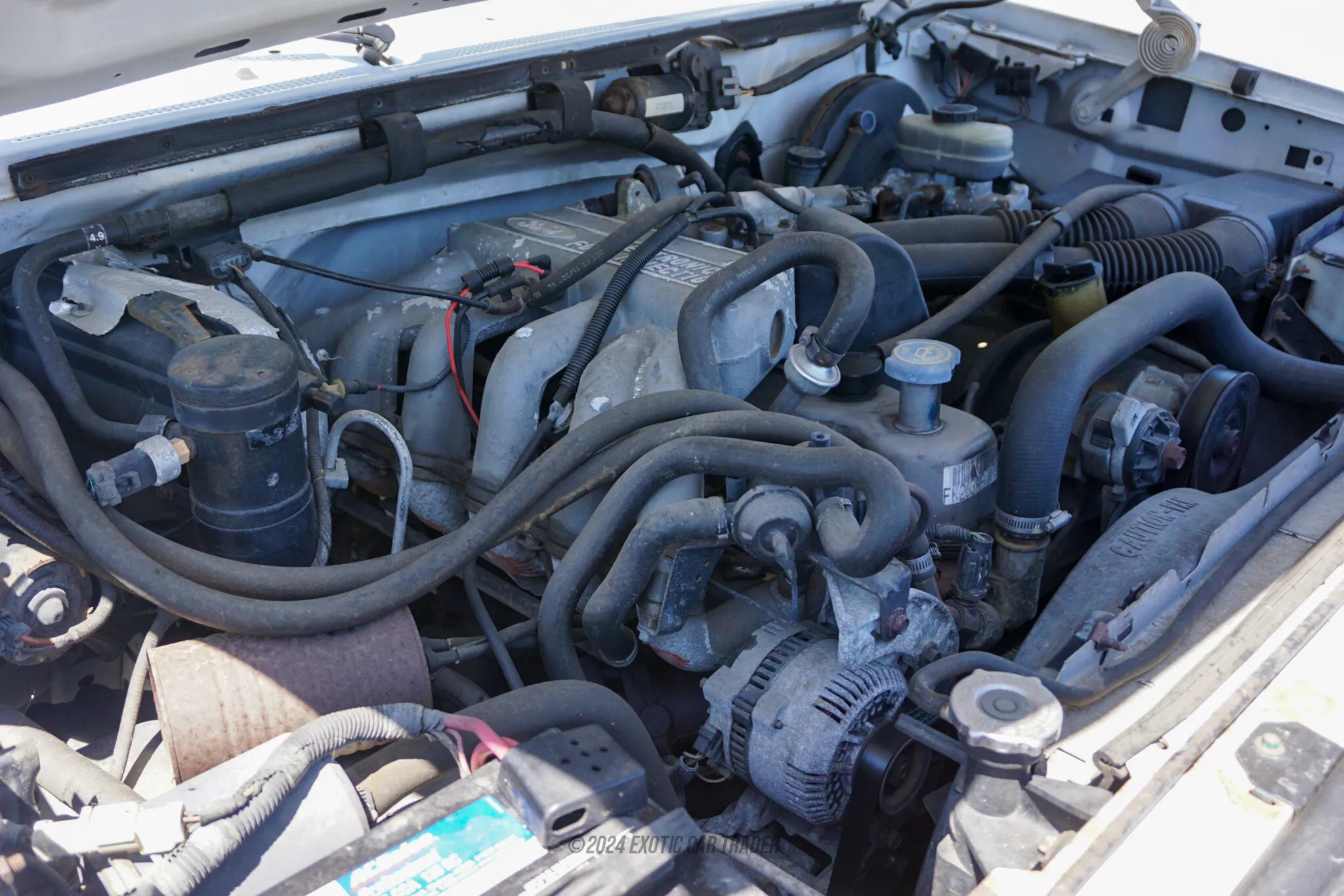 1995 Ford F-150 - Engine Photo