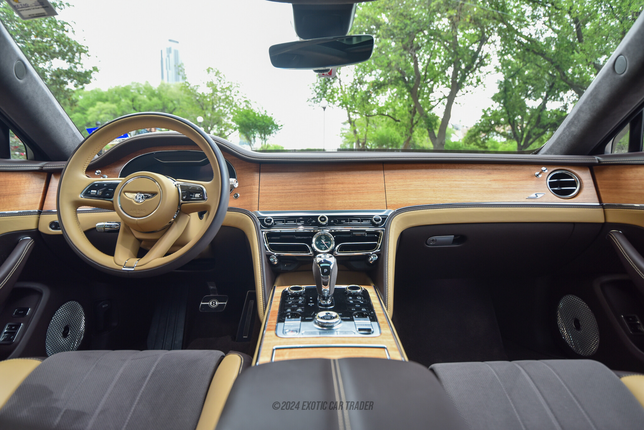 2023 Bentley Flying Spur - Interior Photo