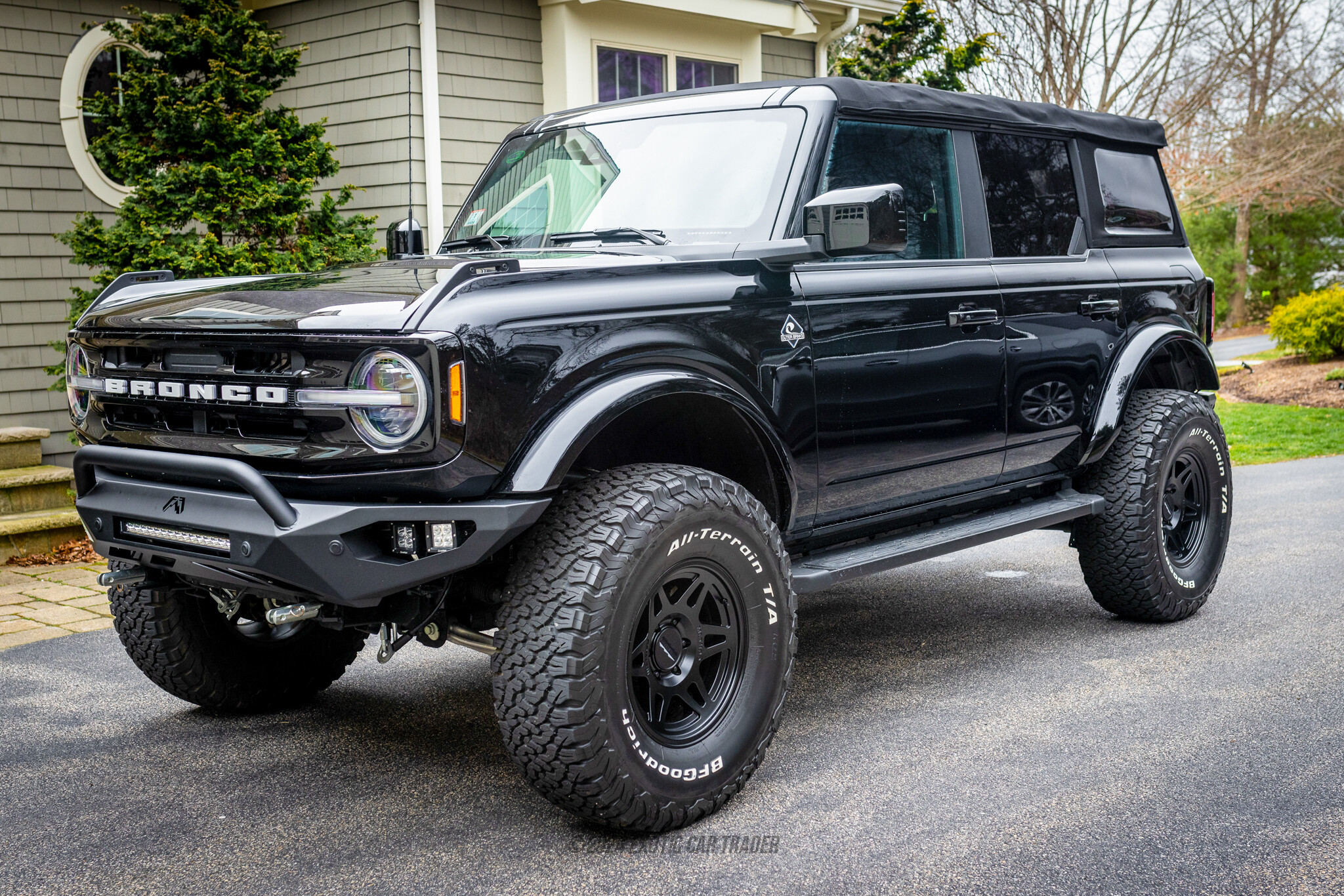 2023 Ford Bronco - Overview Photo