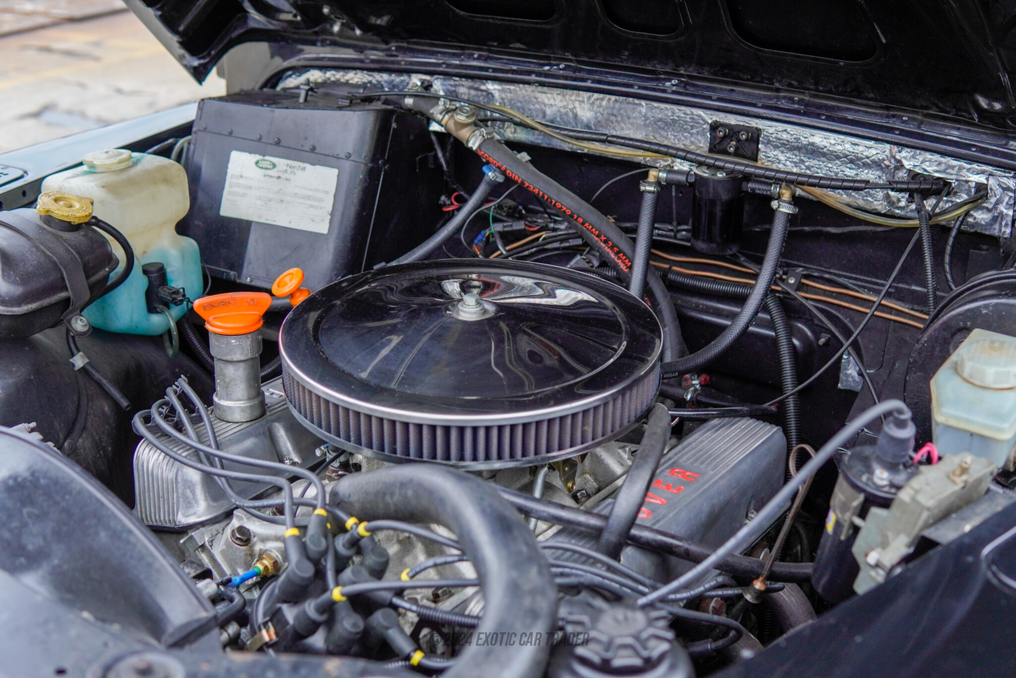 1987 Land Rover  Defender 110 - Engine Photo