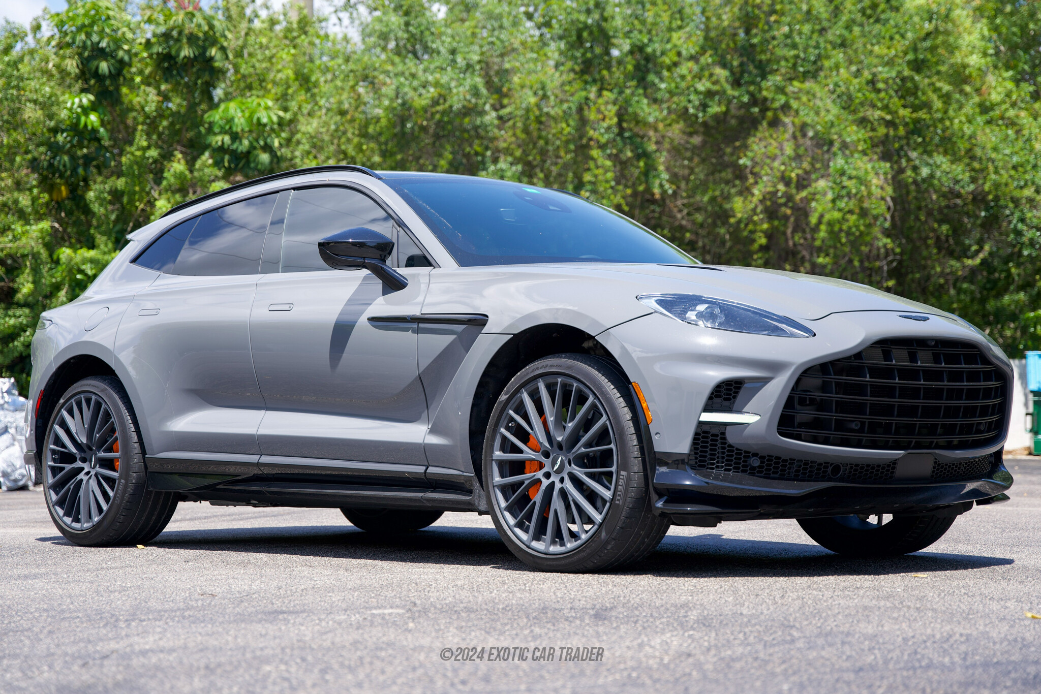 2023 Aston Martin DBX - Overview Photo