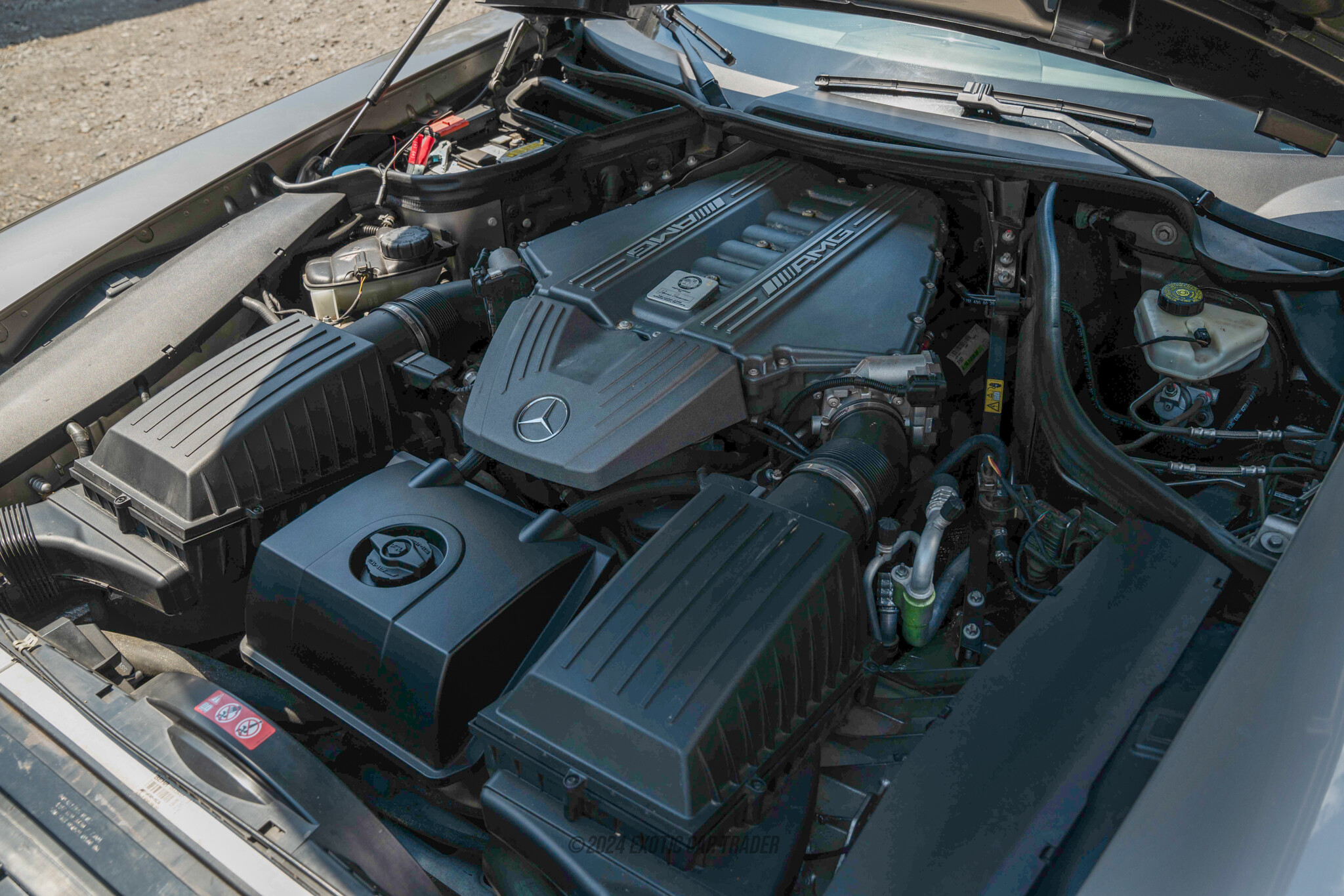 2012 Mercedes-benz SLS - Engine Photo