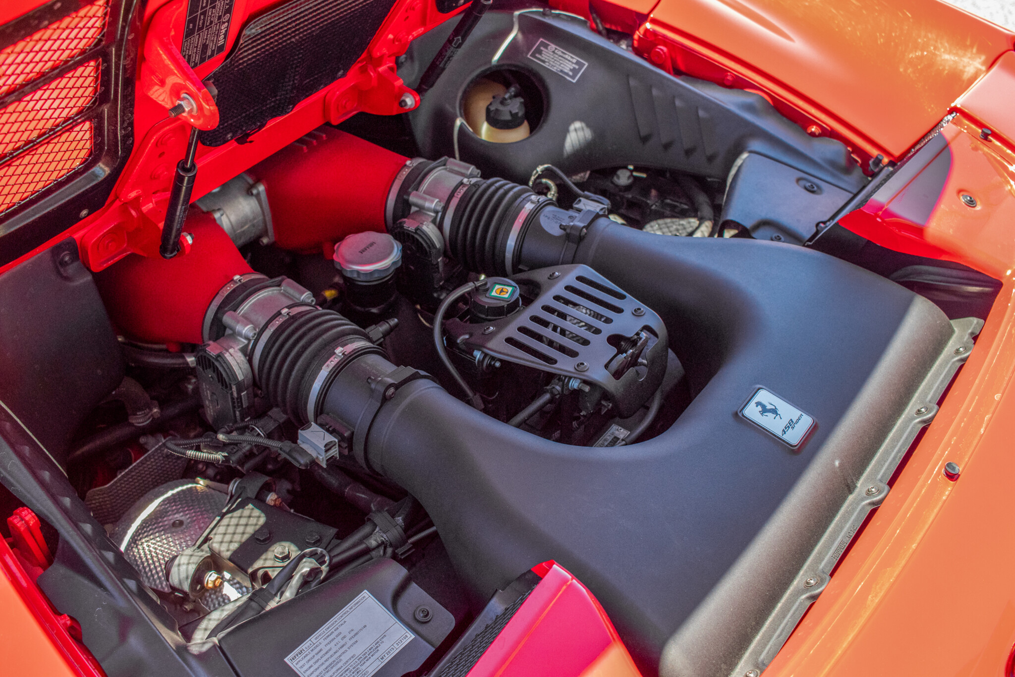 2015 Ferrari 458 Spider - Engine Photo