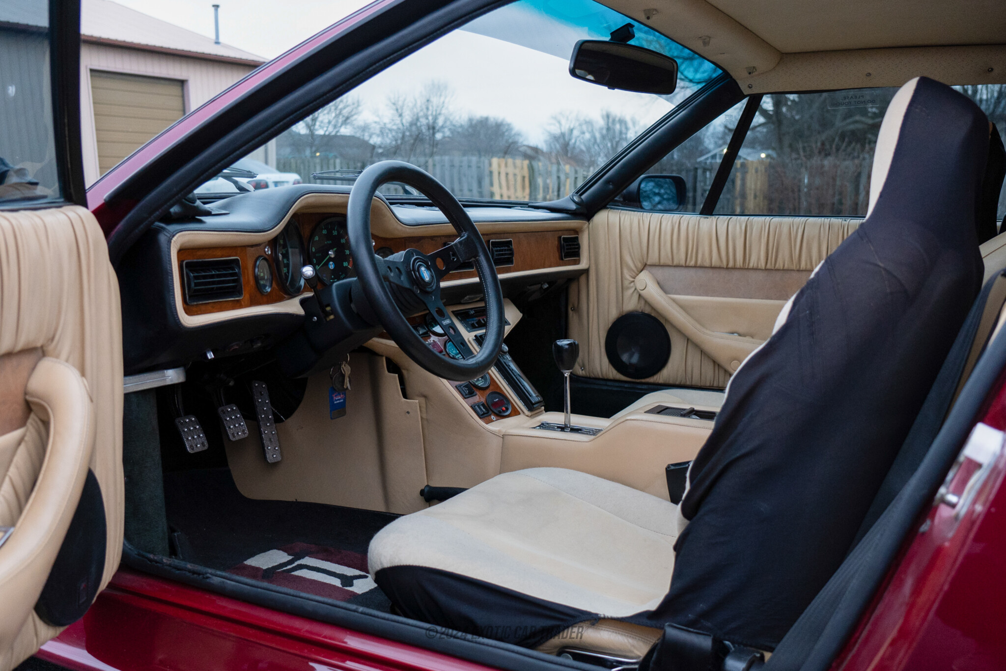 1985 De Tomaso Pantera - Interior Photo
