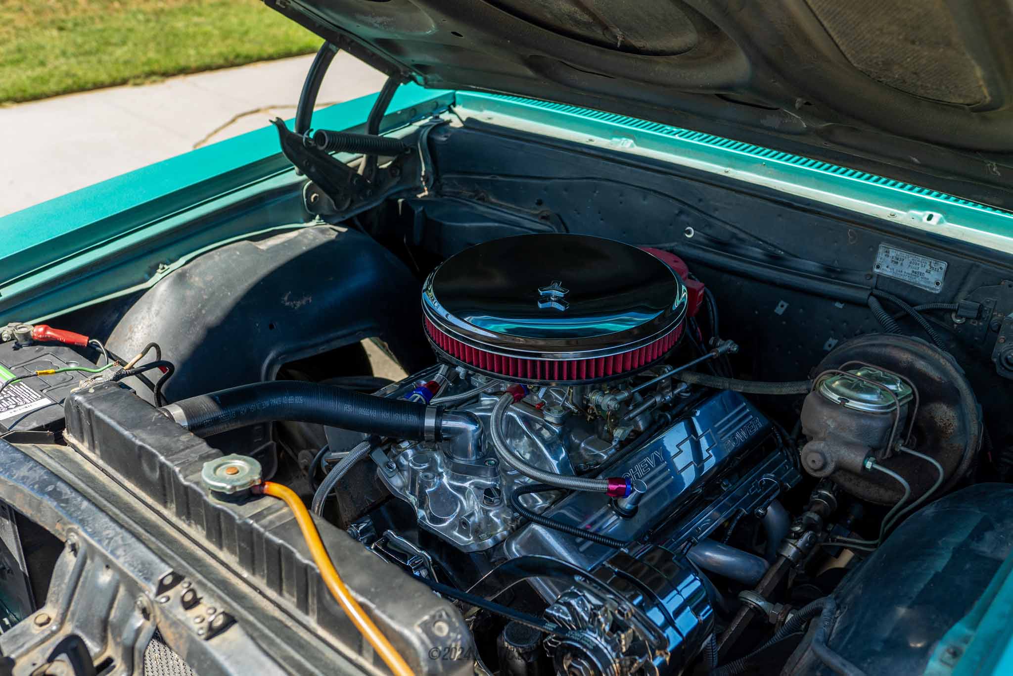 1965 Chevrolet Chevelle - Engine Photo