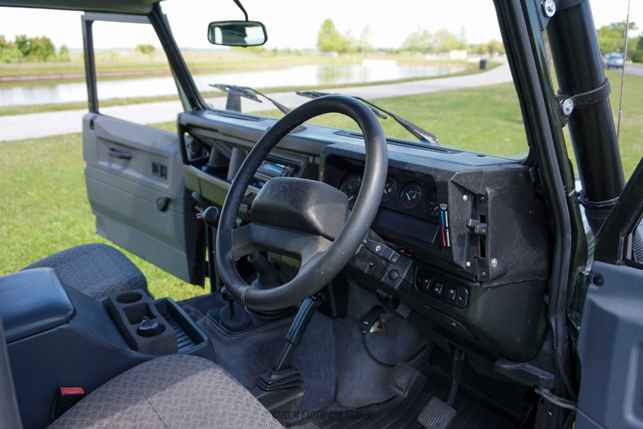 1998 Land Rover Defender - Interior Photo
