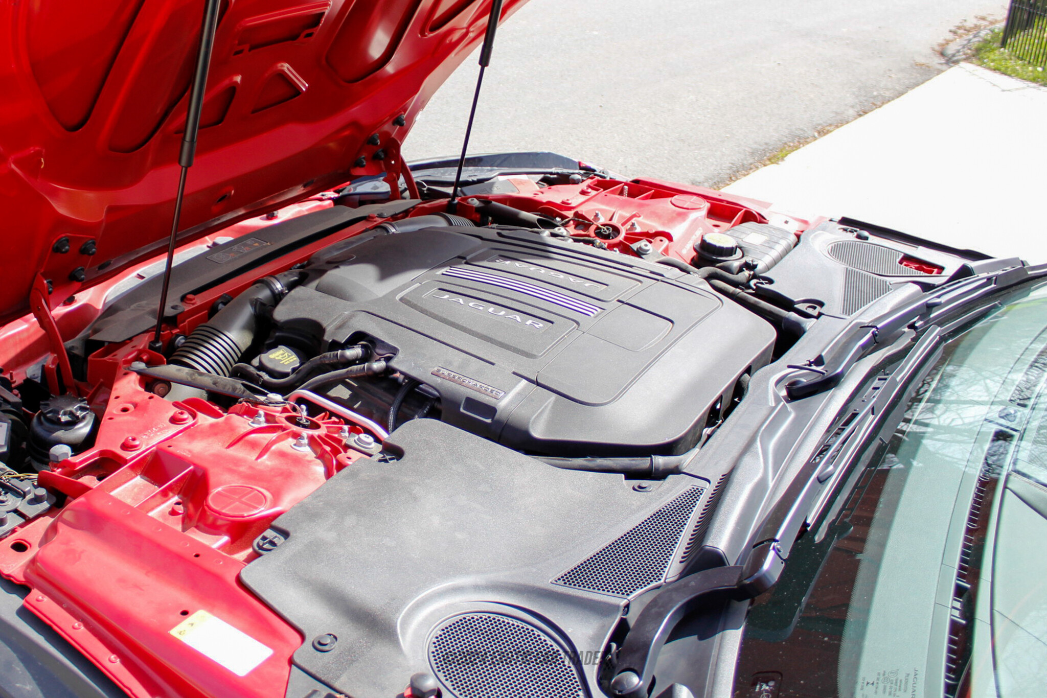 2015 Jaguar F-TYPE - Engine Photo