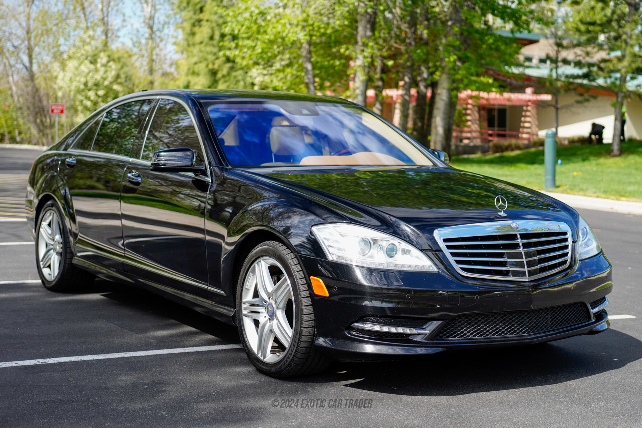 2013 Mercedes-Benz S550 - Overview Photo