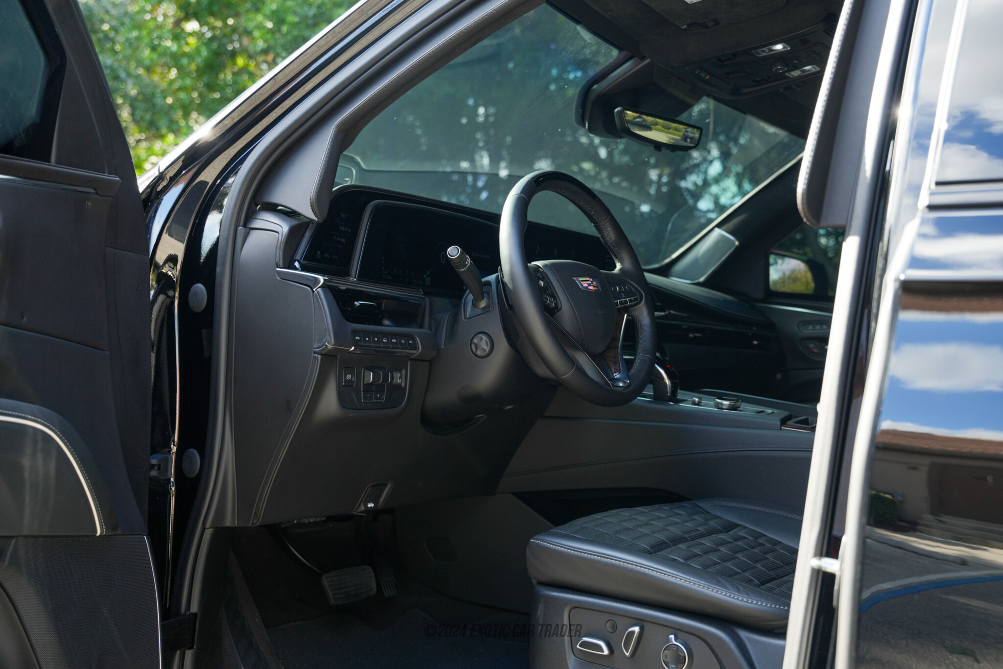 2023 Cadillac Escalade ESV - Interior Photo