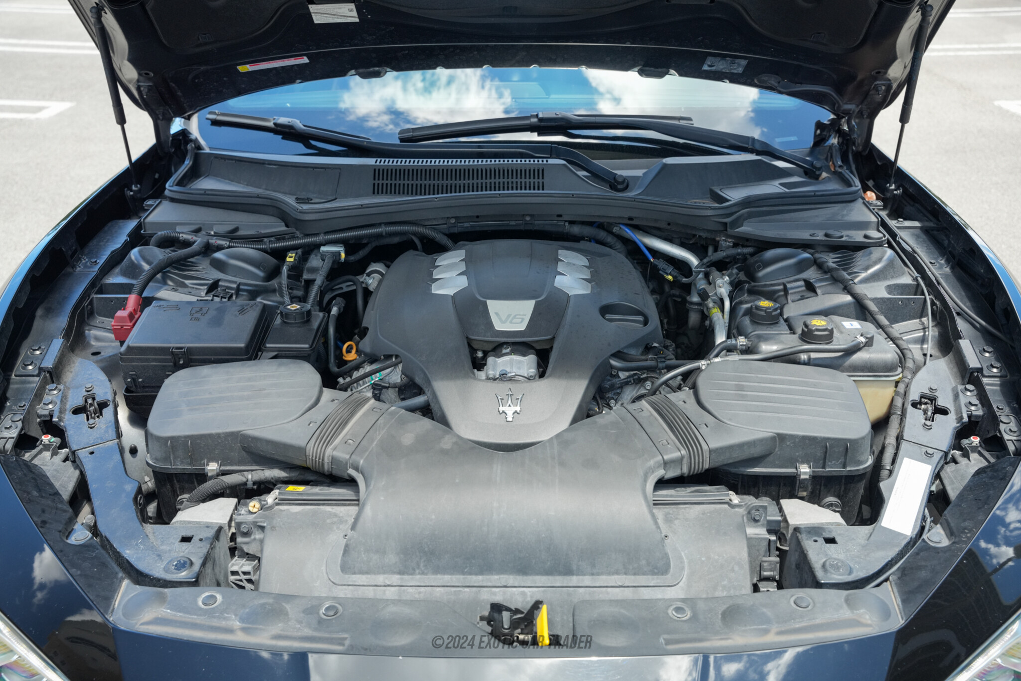 2017 Maserati Ghibli - Engine Photo