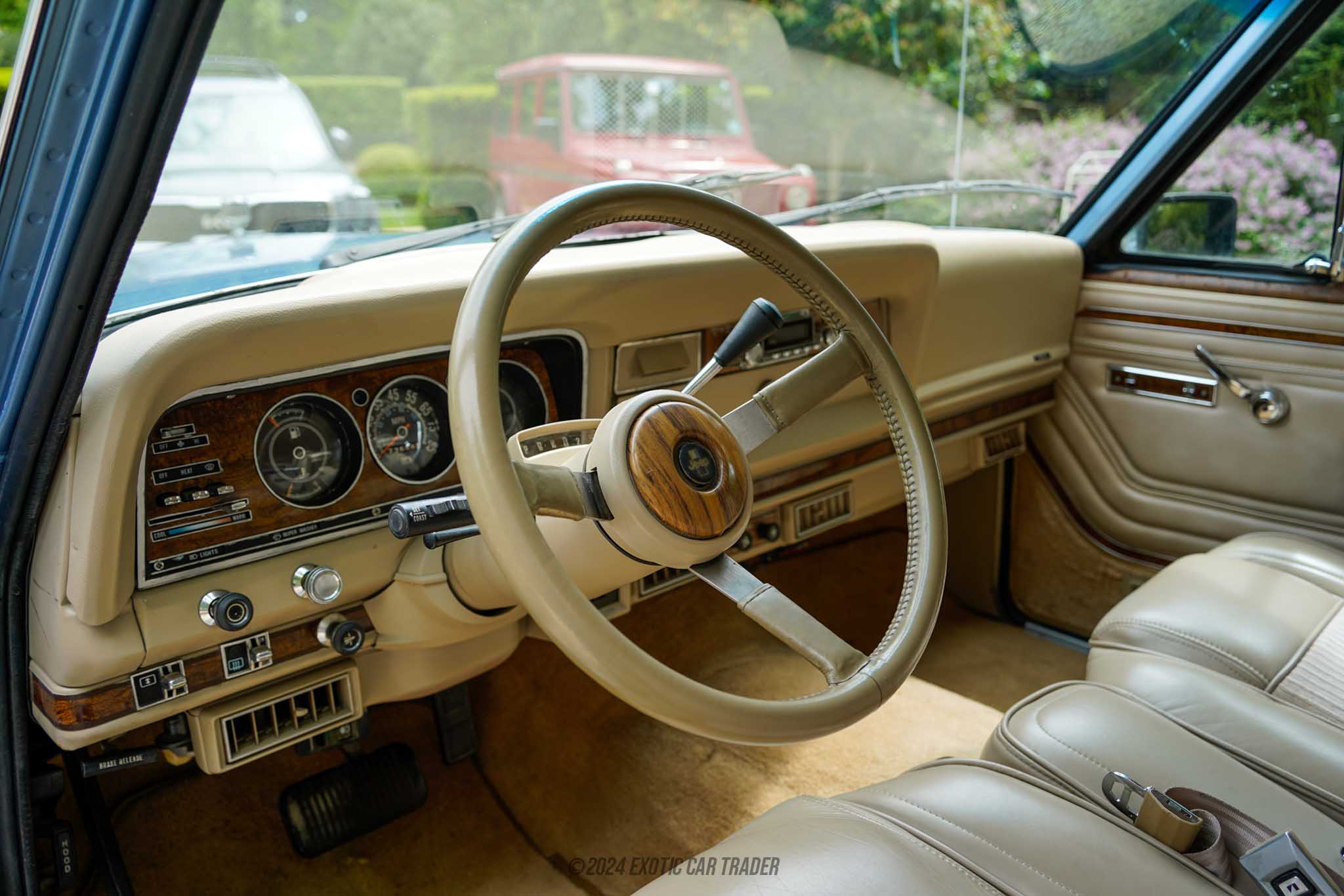 1984 Jeep Grand Wagoneer - Interior Photo