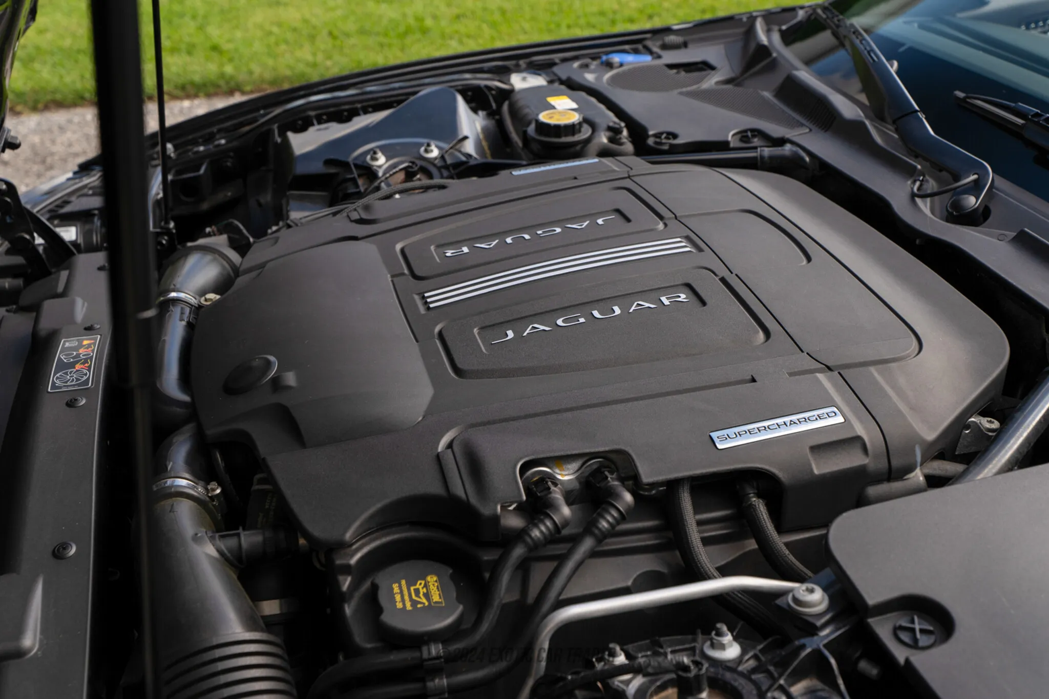 2015 Jaguar XKR - Engine Photo