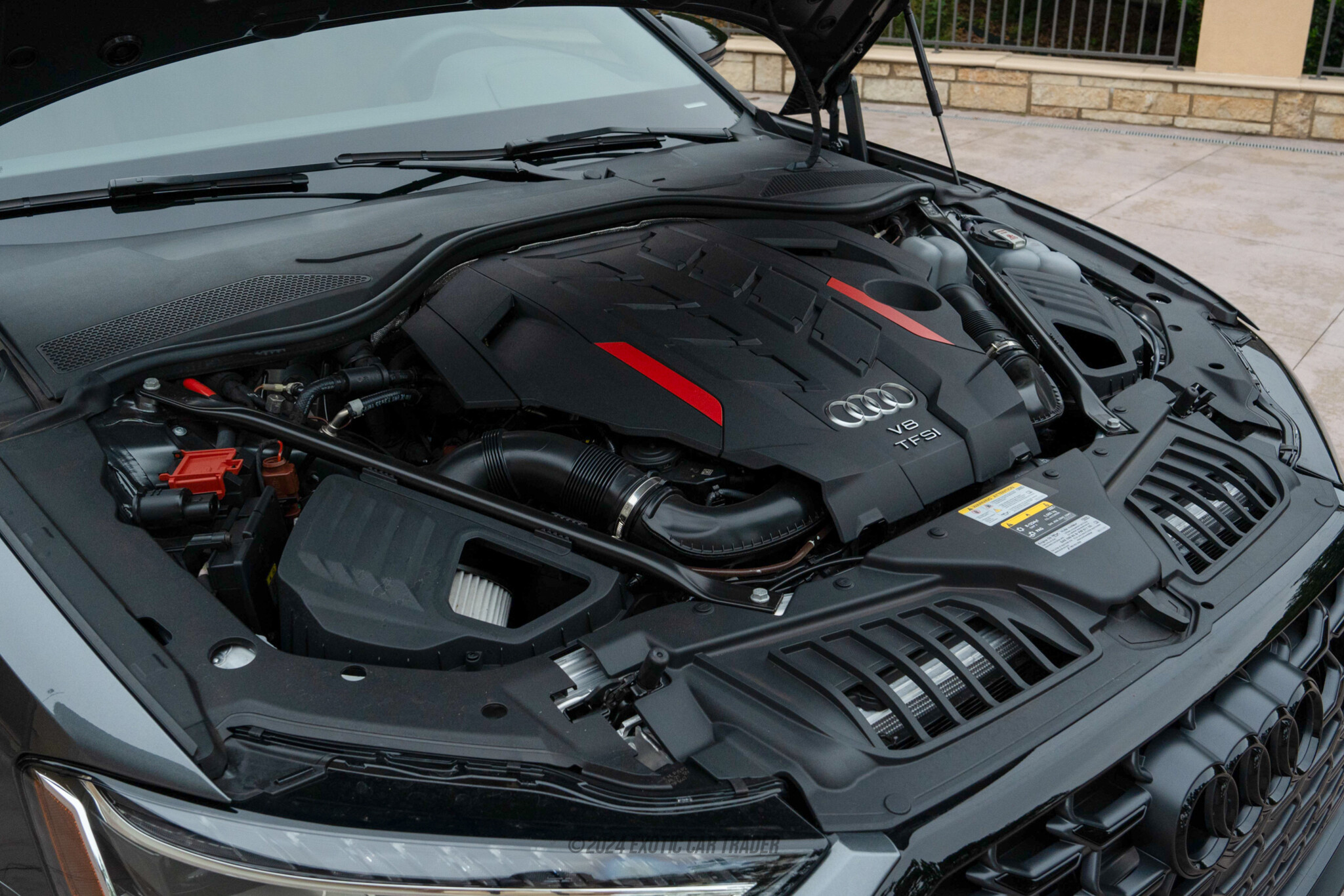 2023 Audi S8 - Engine Photo