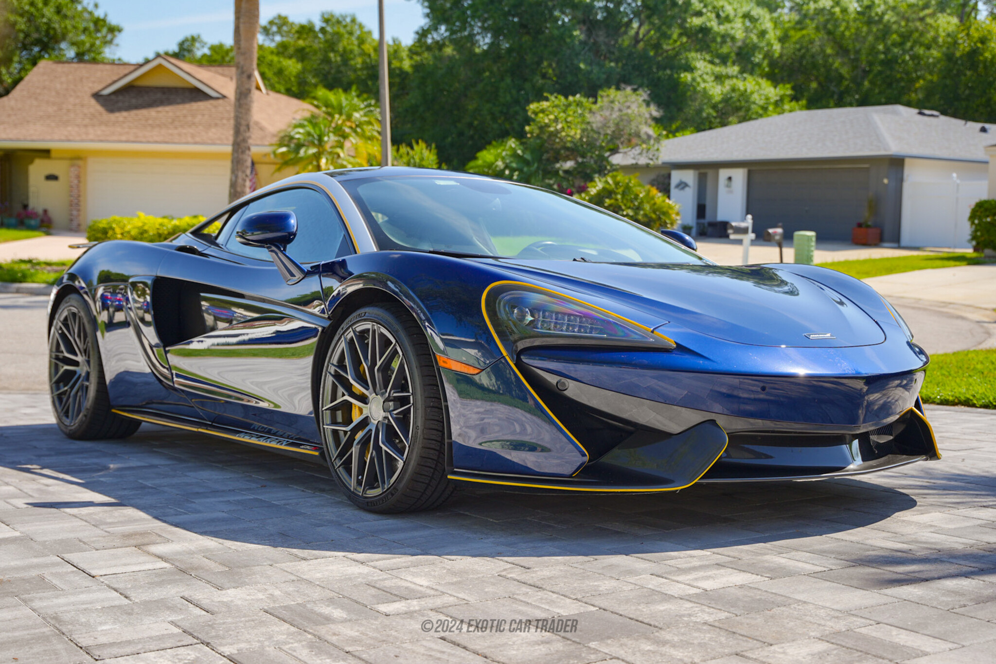 2017 McLaren 570S - Overview Photo