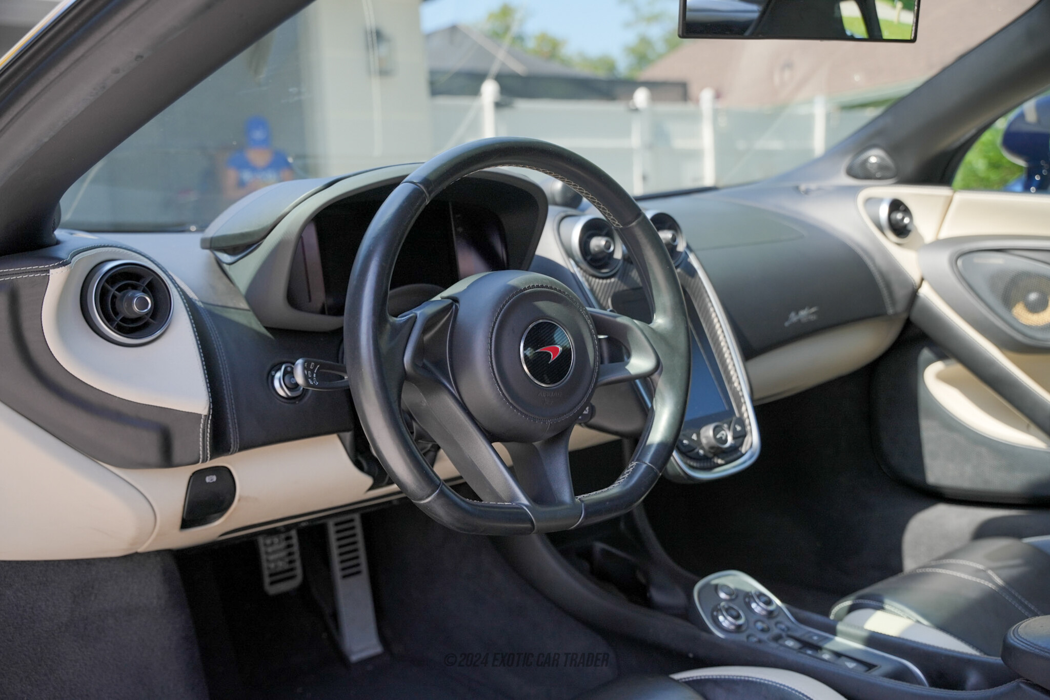 2017 McLaren 570S - Interior Photo