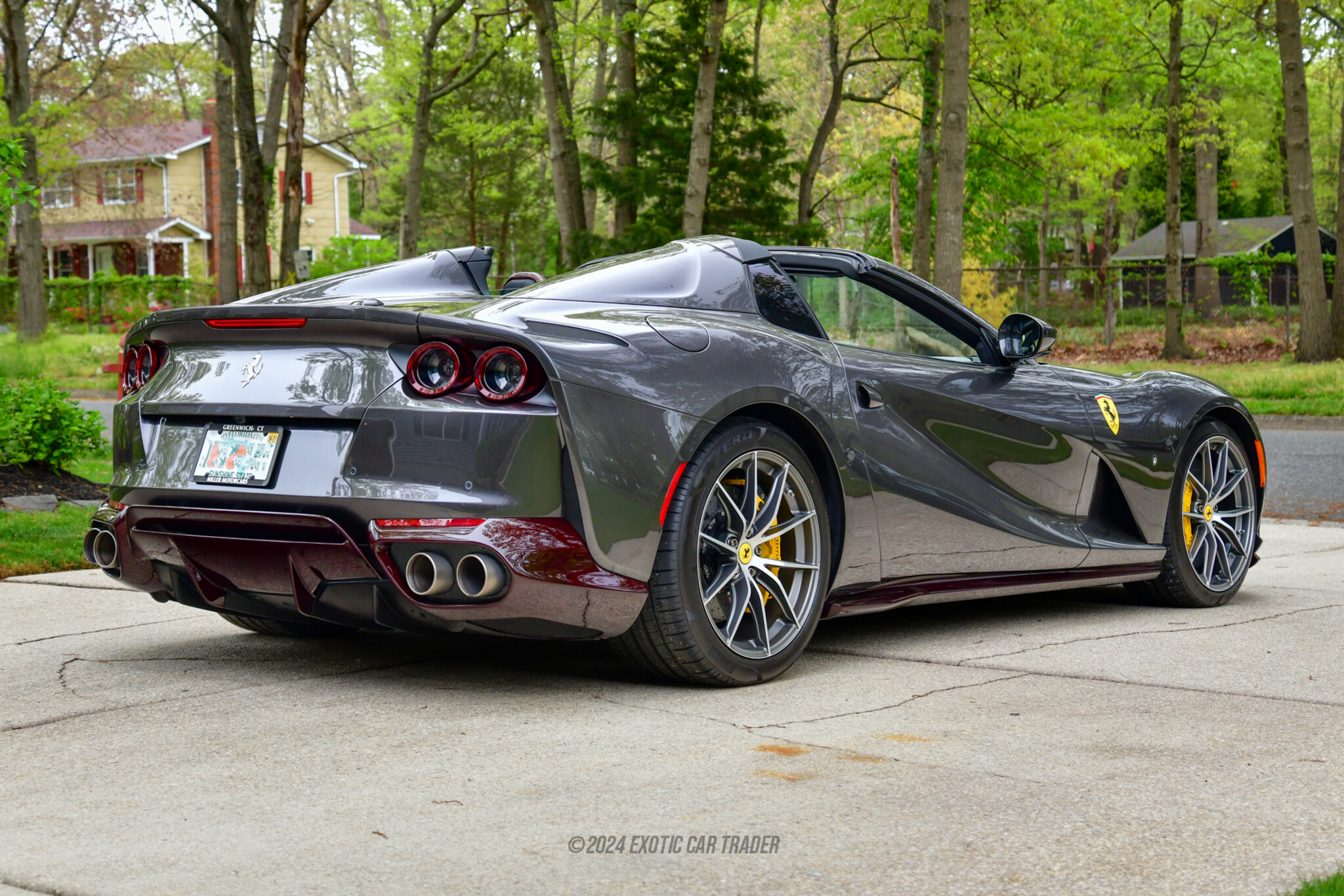 2022 Ferrari 812GTS - Interior Photo