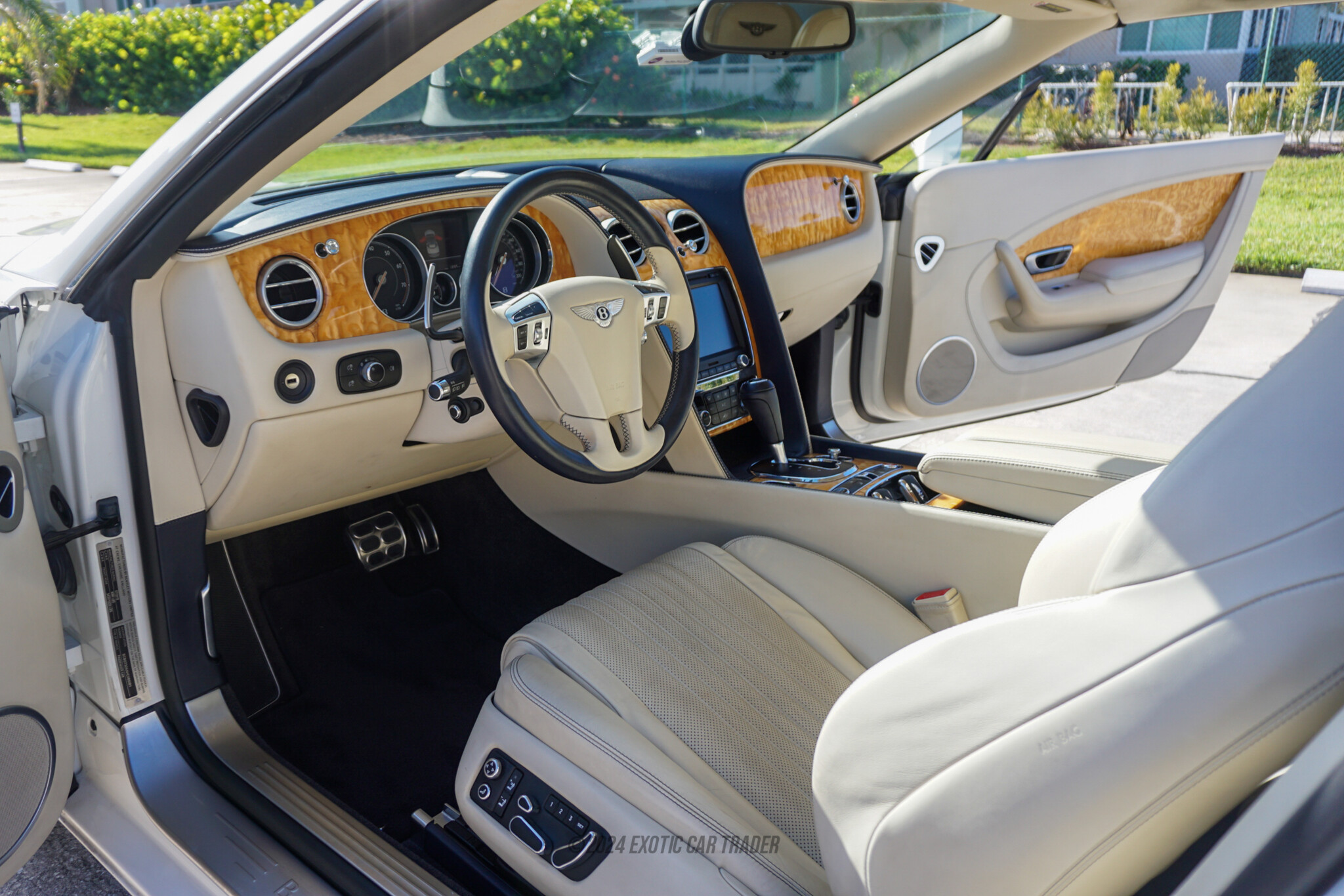 2017 Bentley Continental - Interior Photo
