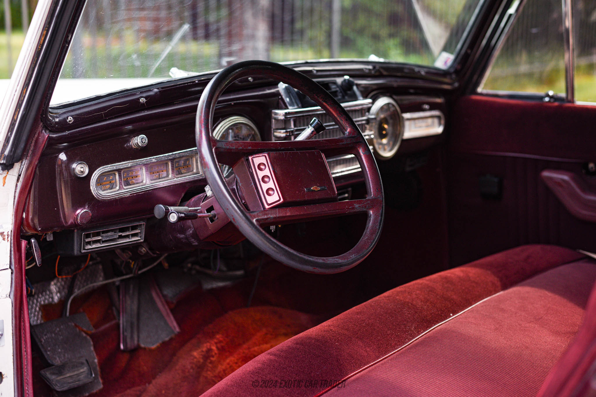 1947 Lincoln 76H Series - Interior Photo