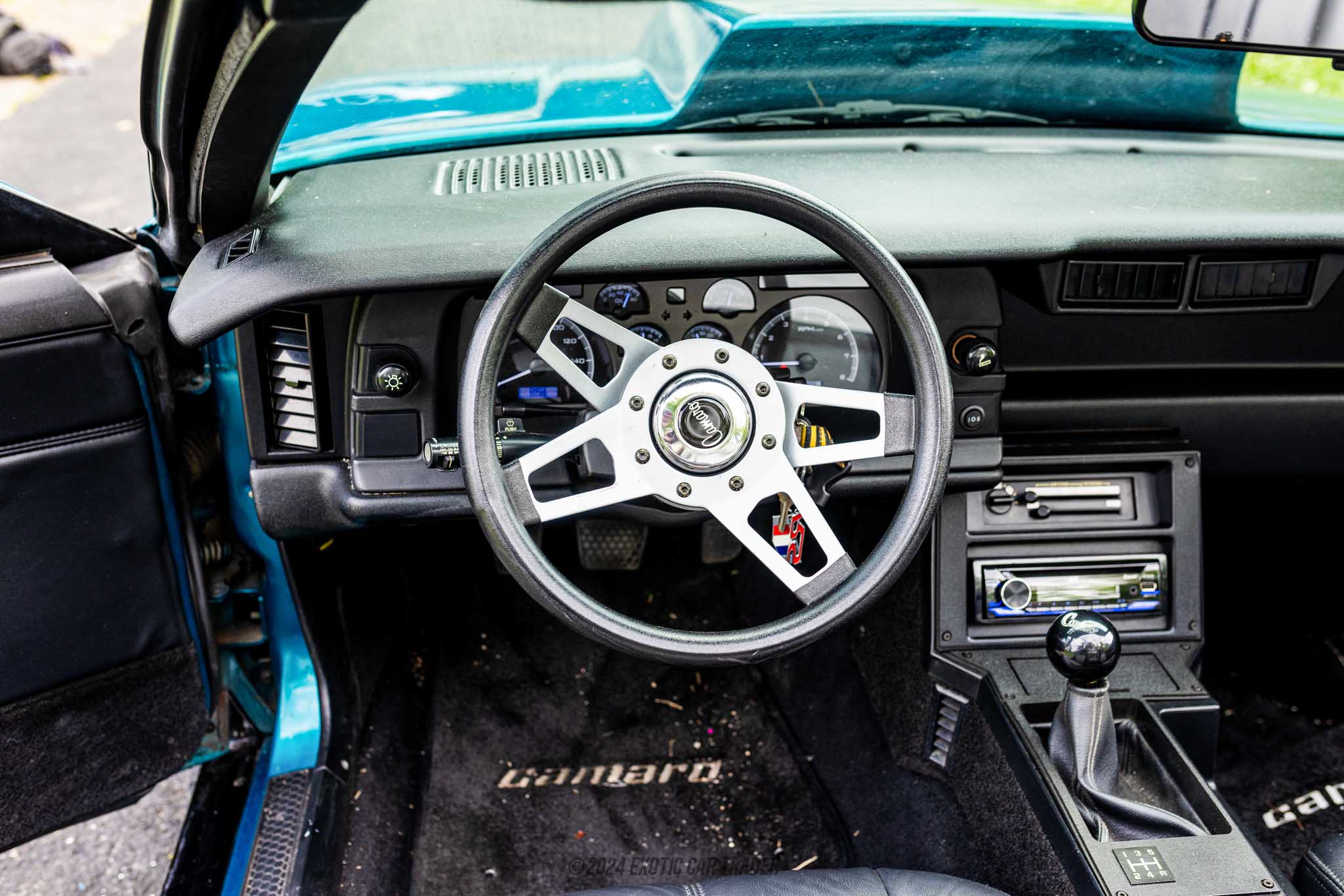 1991 Chevrolet Camaro - Interior Photo