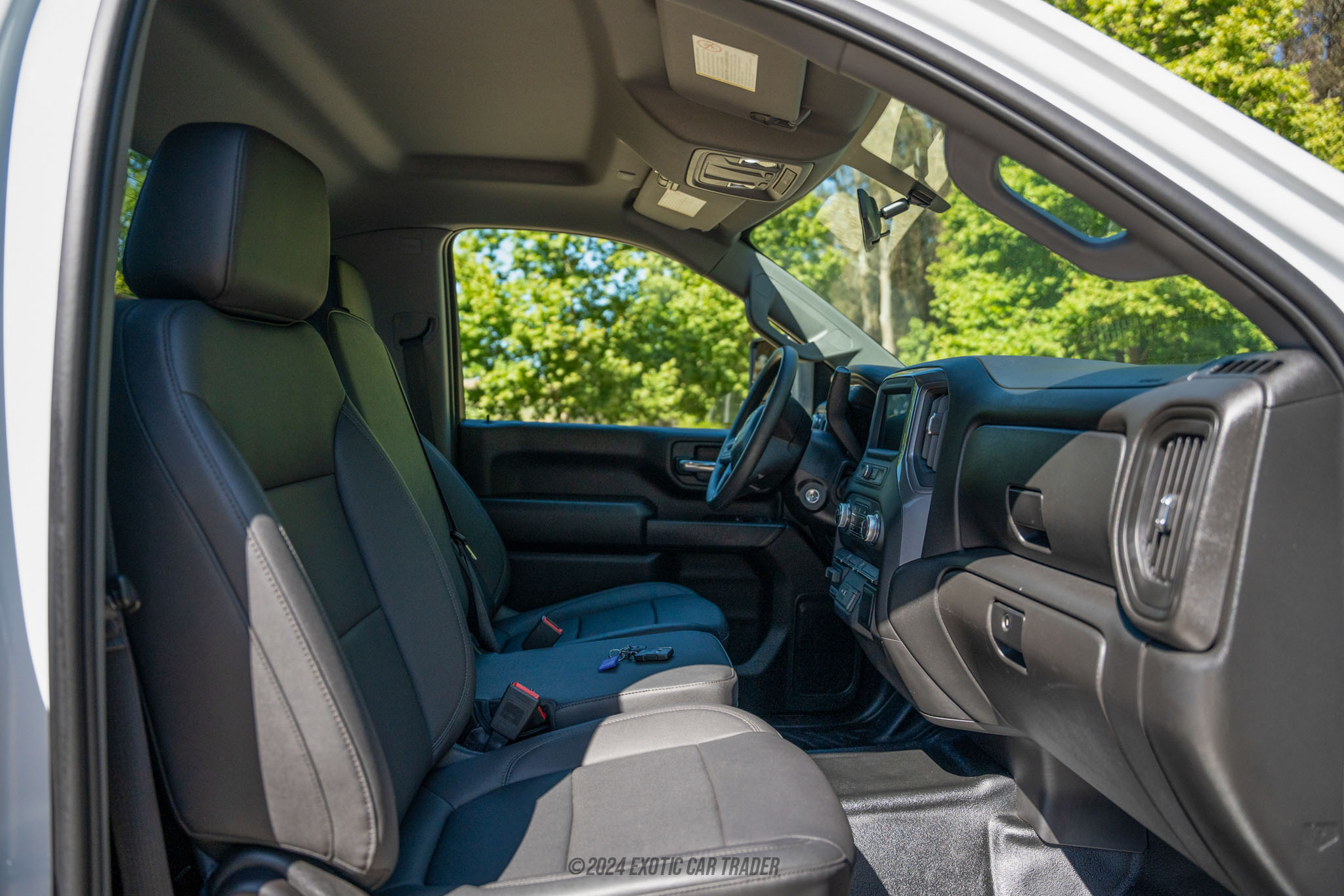 2023 GMC Sierra 3500 HD - Interior Photo