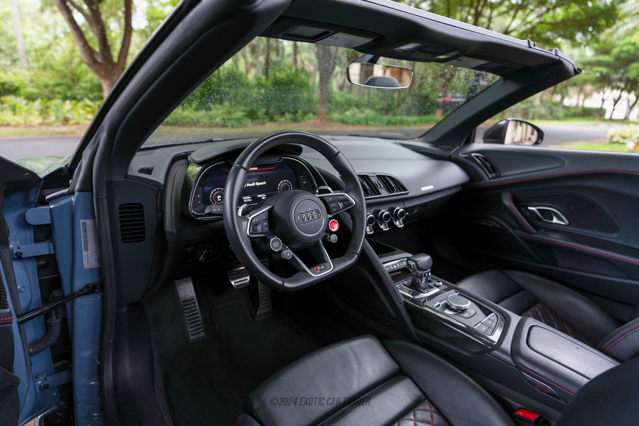 2020 Audi R8 - Interior Photo
