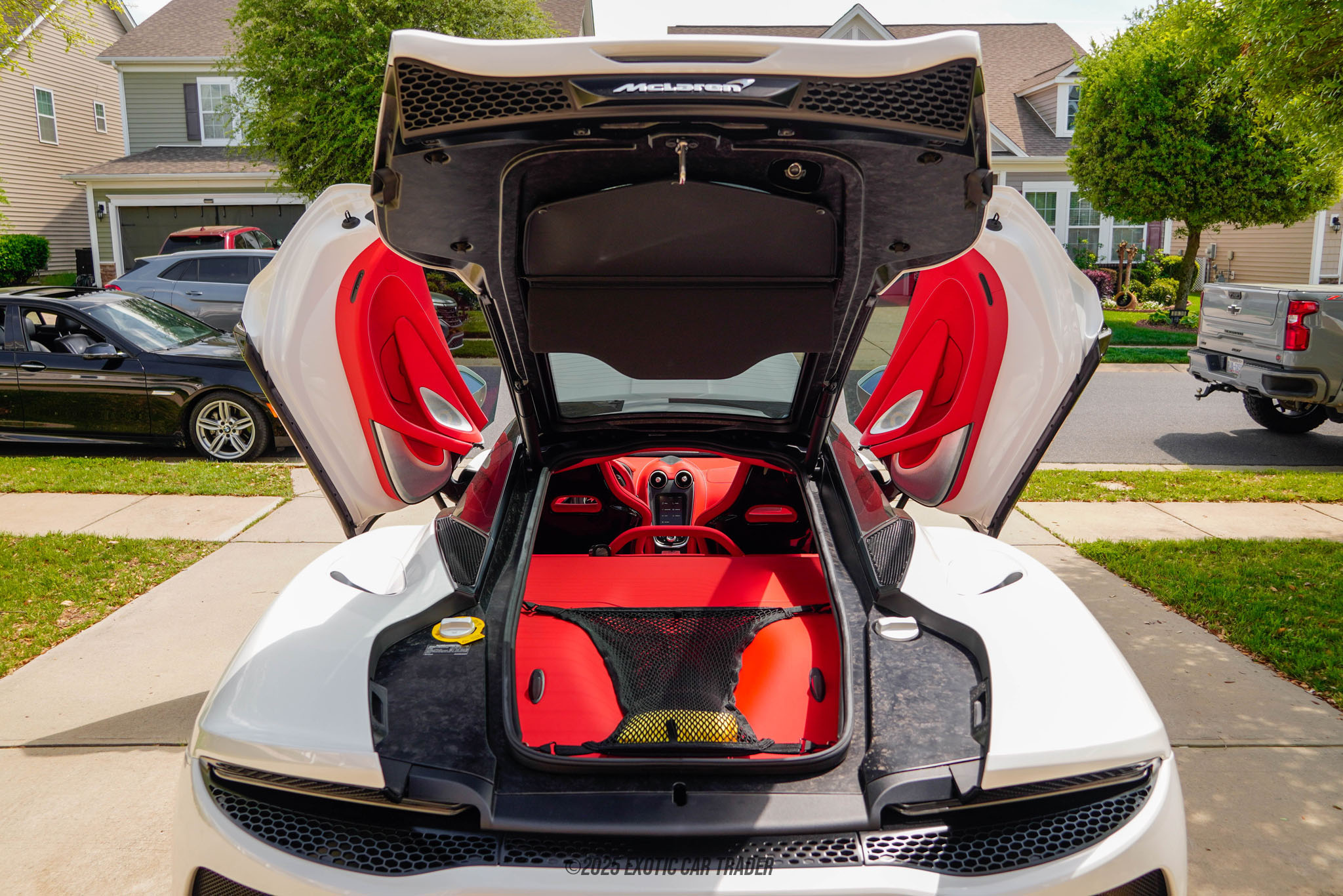 2022 McLaren GT - Engine Photo