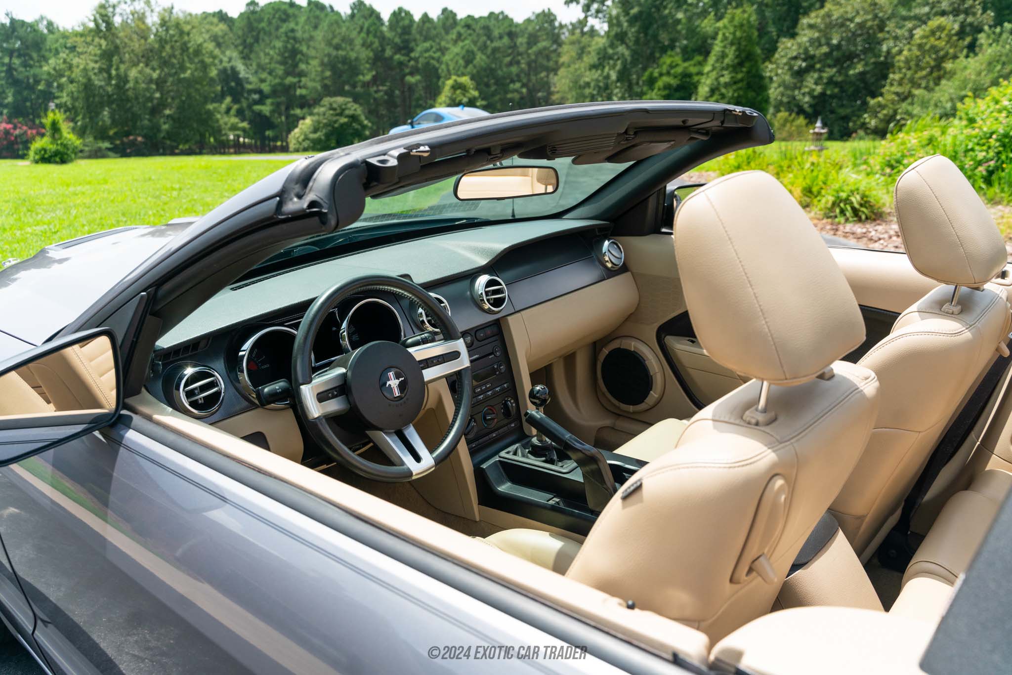 2006 Ford Mustang - Interior Photo
