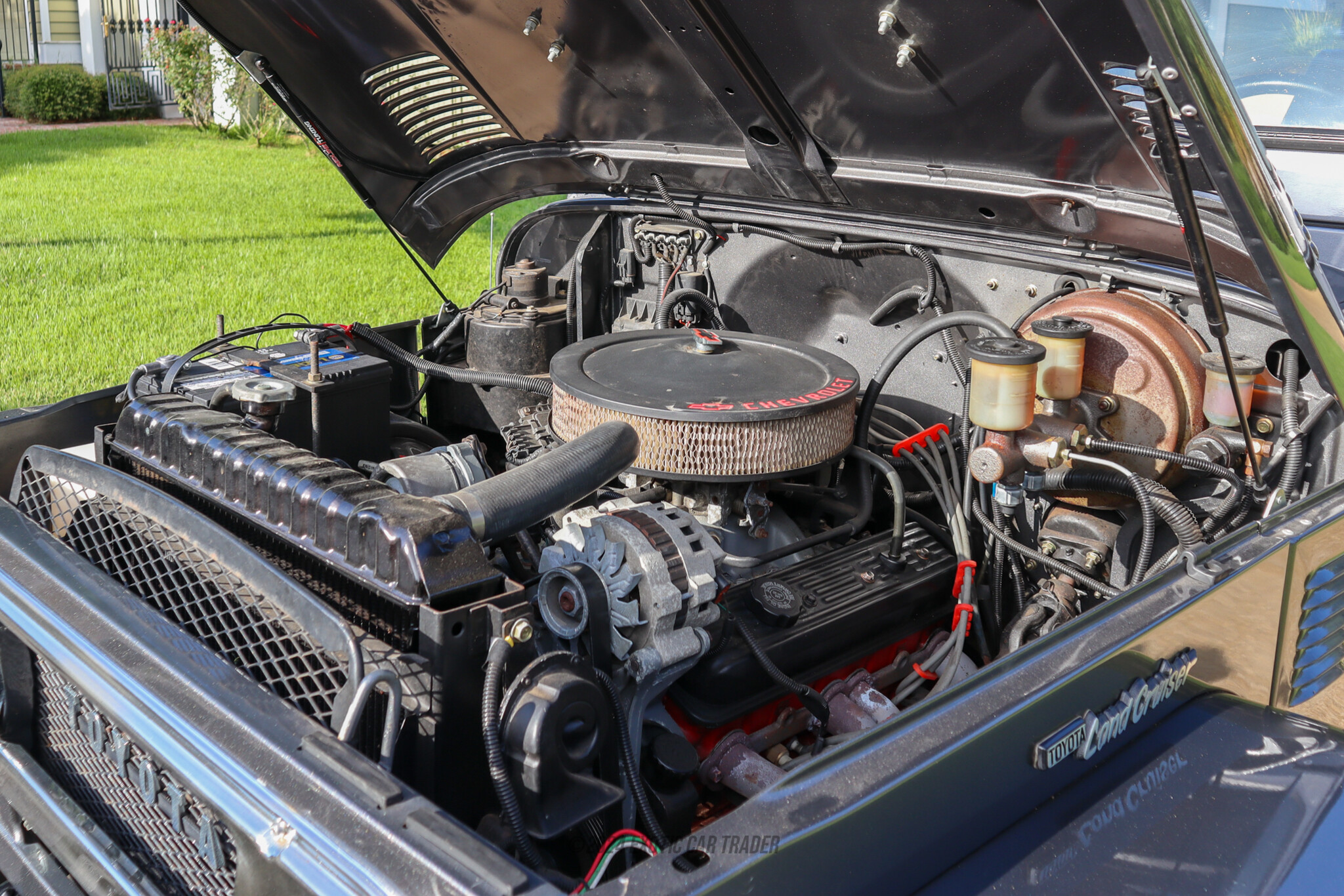 1974 Toyota FJ40 - Engine Photo