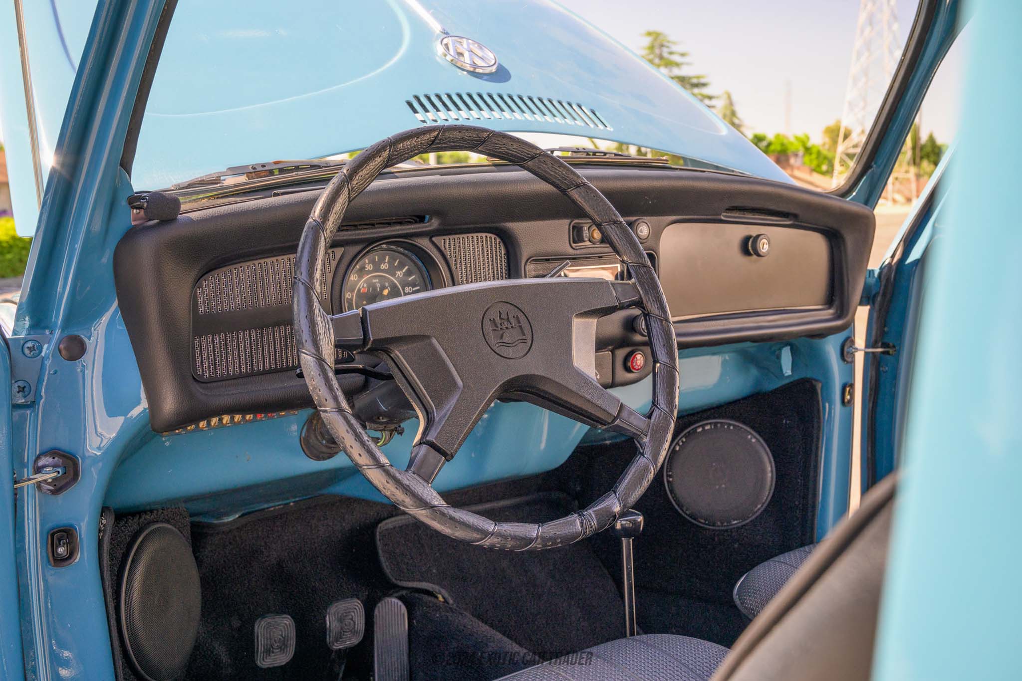 1972 Volkswagen Super Beetle - Interior Photo