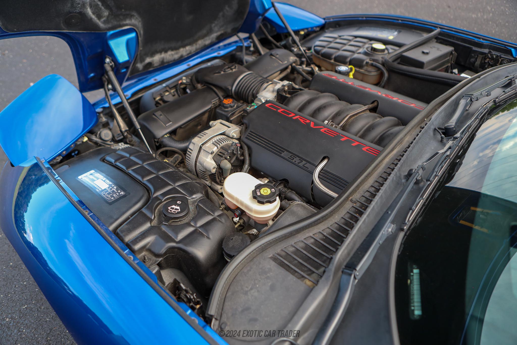 2002 Chevrolet Corvette - Engine Photo