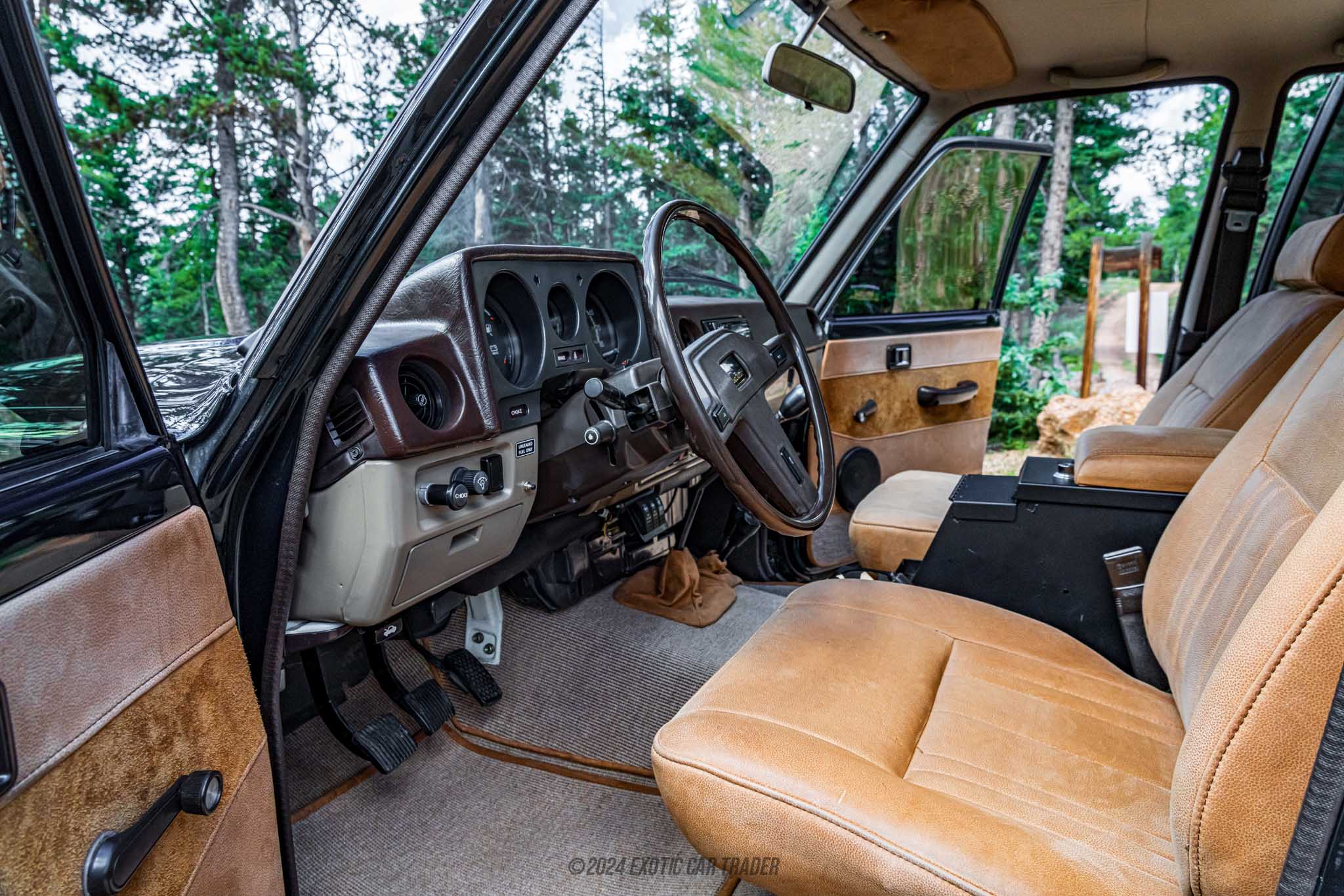1987 Toyota Land Cruiser - Interior Photo