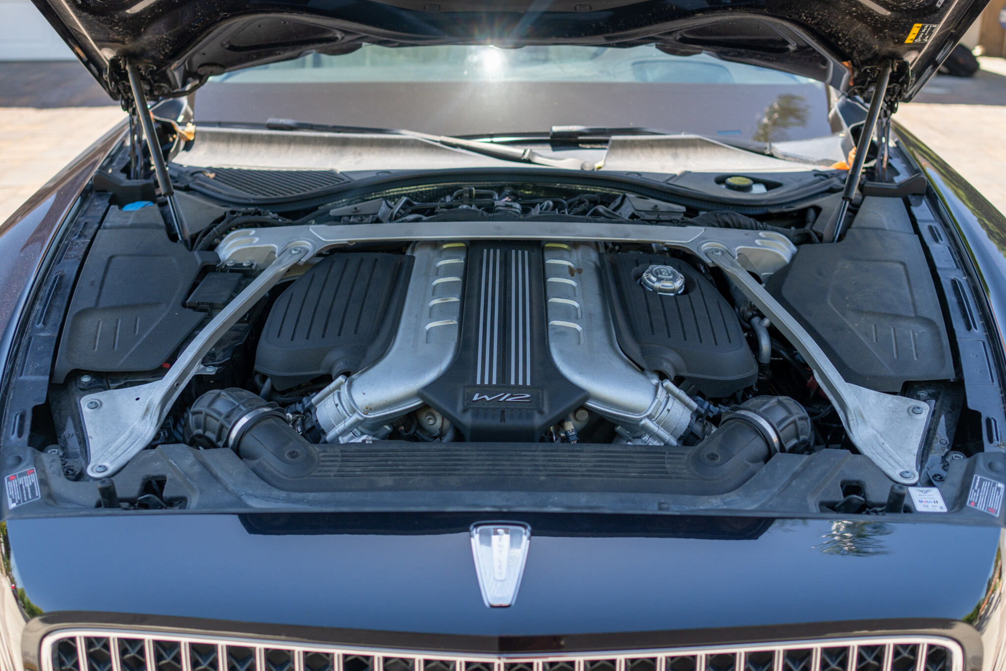 2020 Bentley Flying Spur - Engine Photo