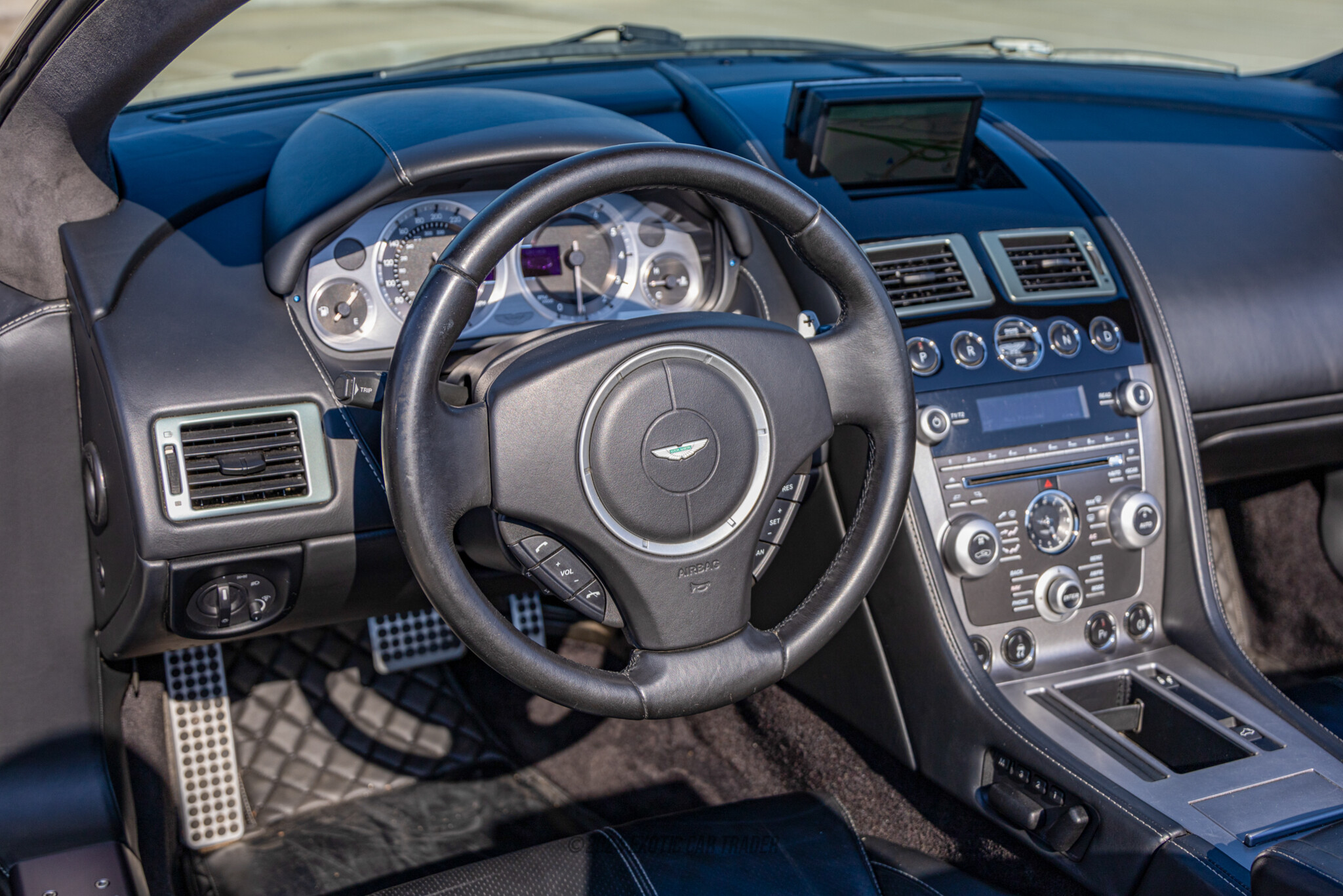 2009 Aston Martin DB9 - Interior Photo