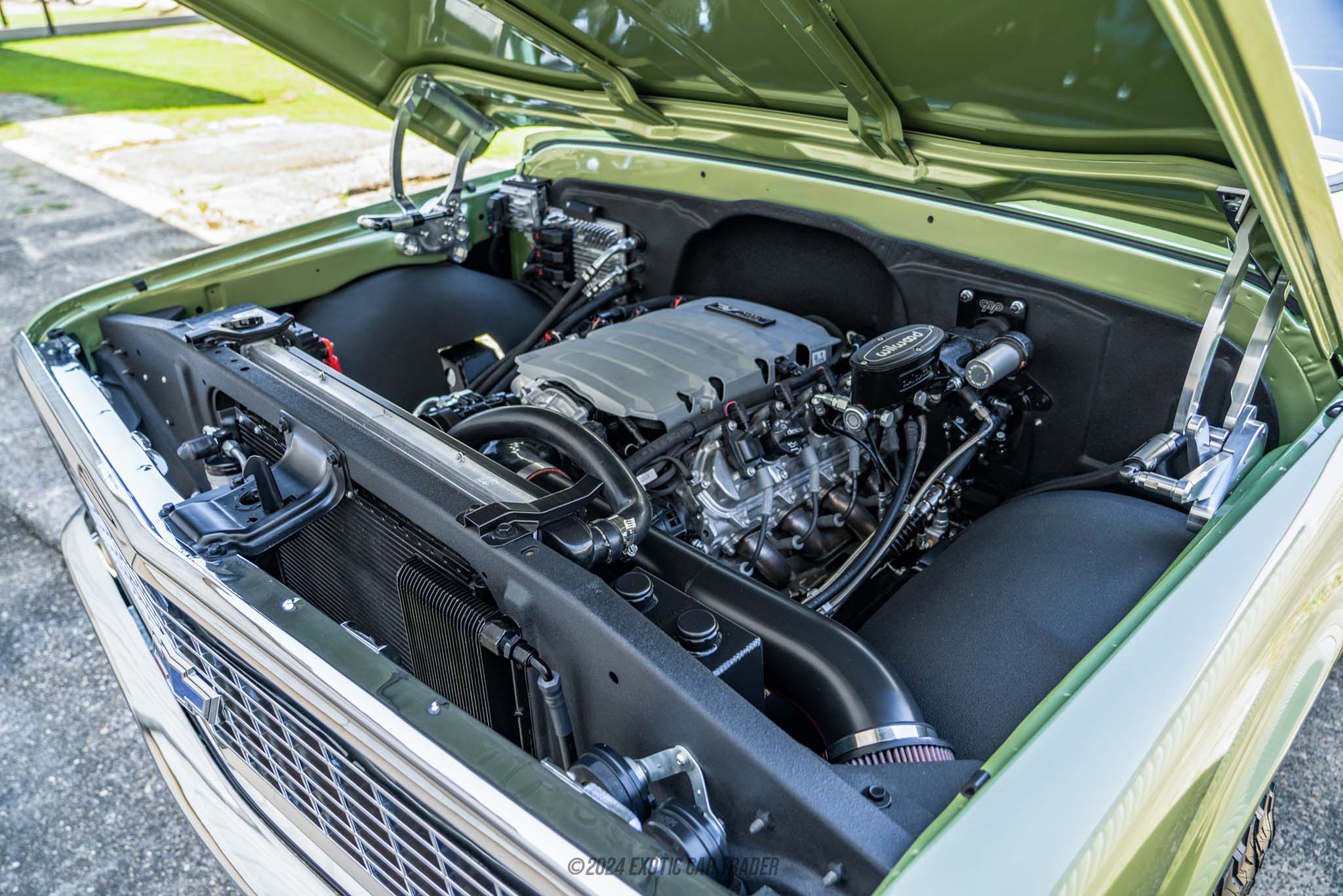 1970 Chevrolet K5 Blazer - Engine Photo