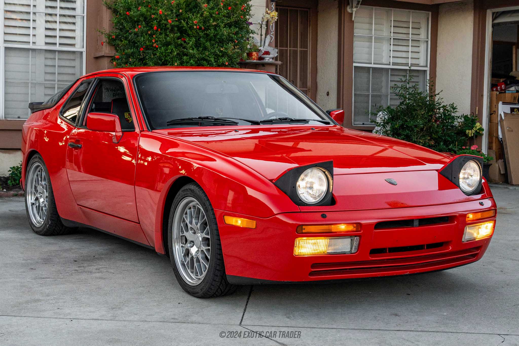 1986 Porsche 944 - Overview Photo