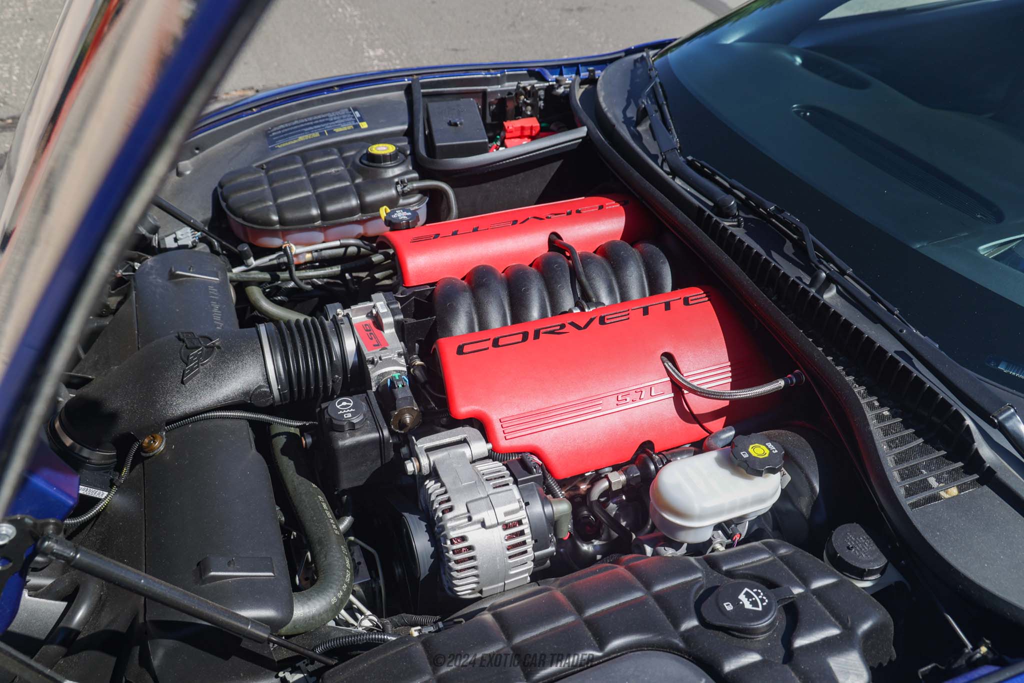 2004 Chevrolet Corvette - Engine Photo
