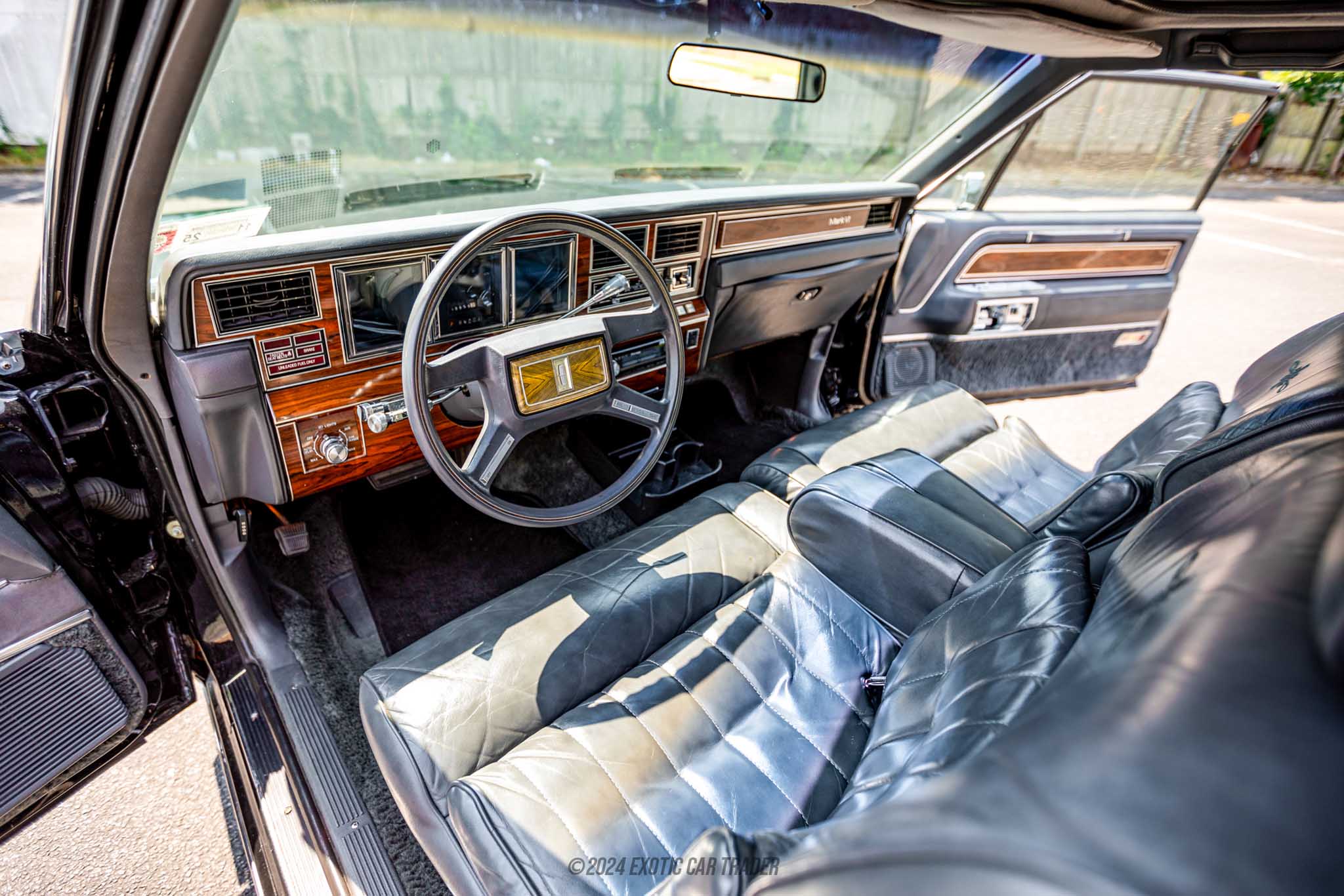 1983 Lincoln Continental - Interior Photo