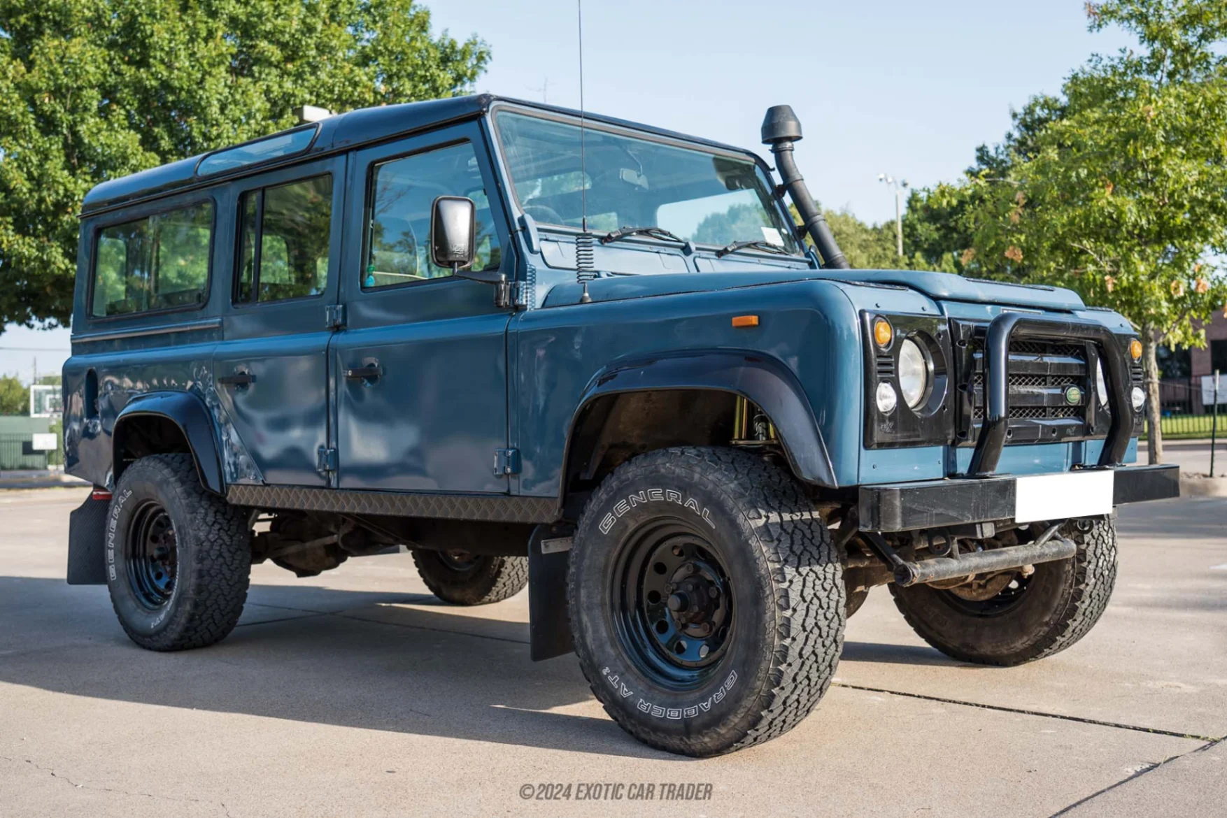 1993 Land Rover Defender 110 - Overview Photo