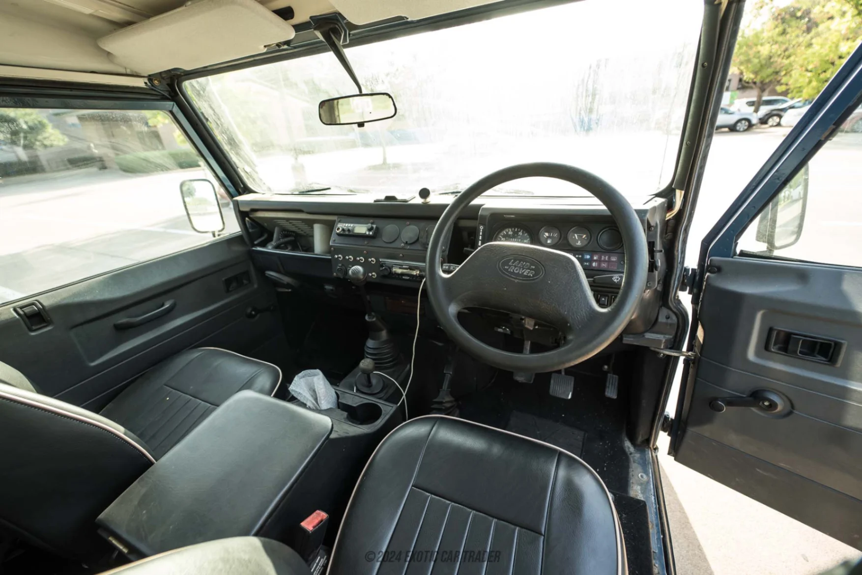 1993 Land Rover Defender 110 - Interior Photo
