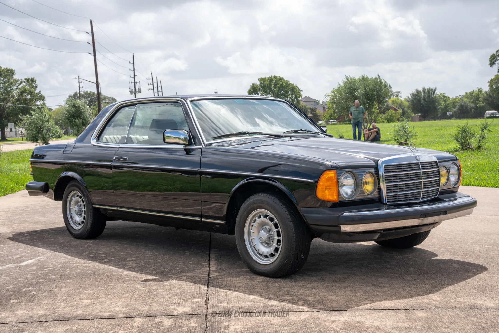 1982 Mercedes Benz 300CD - Overview Photo