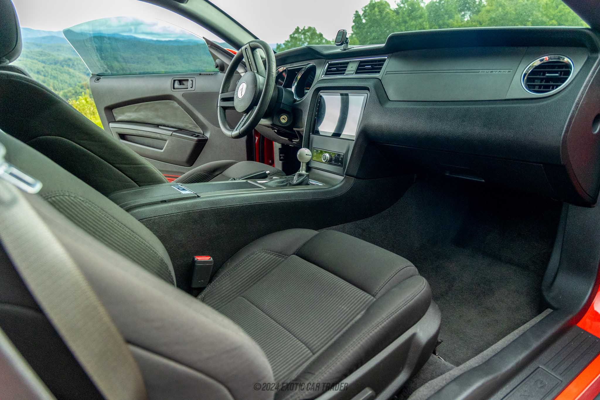 2011 Ford Mustang - Interior Photo