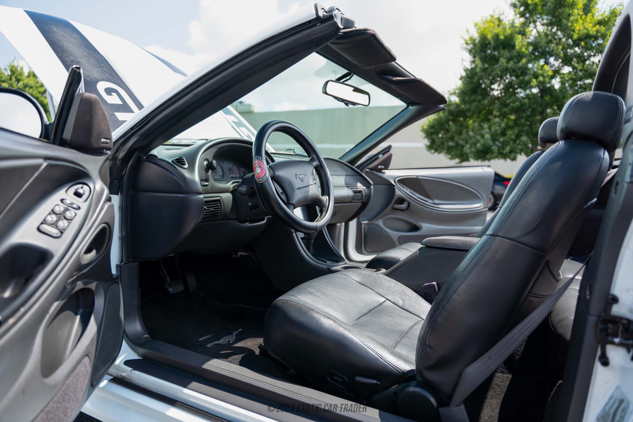 2000 Ford Mustang - Interior Photo